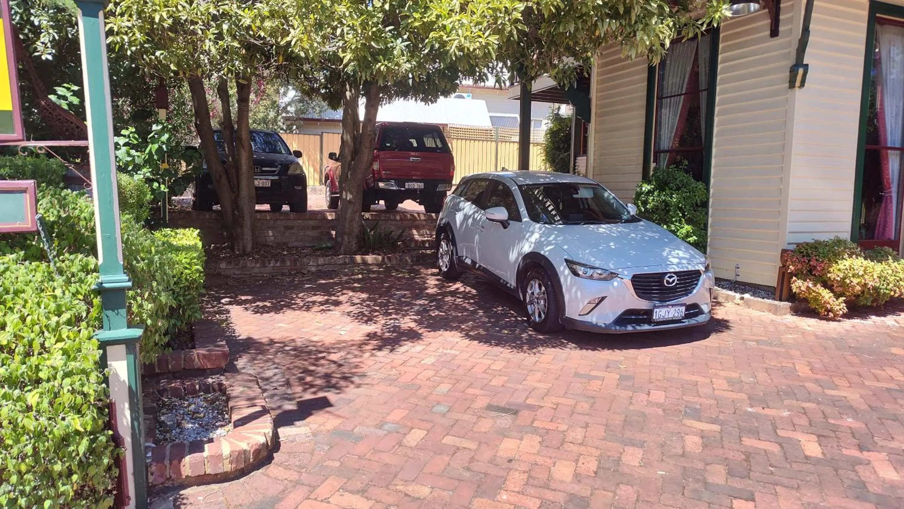 Parking in Bridgefield Guest House