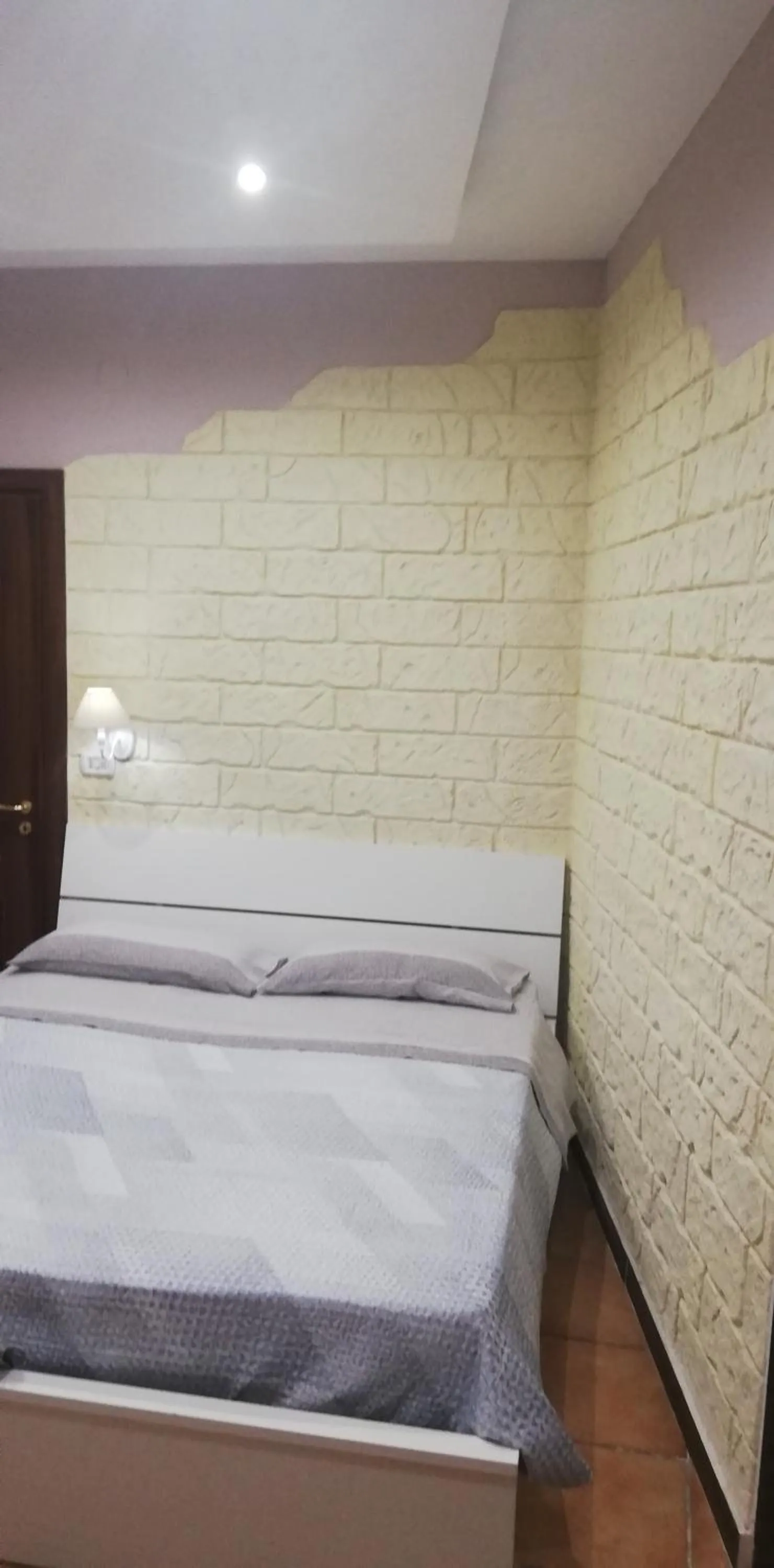 Bed in b&b ERCOLANO Scavi