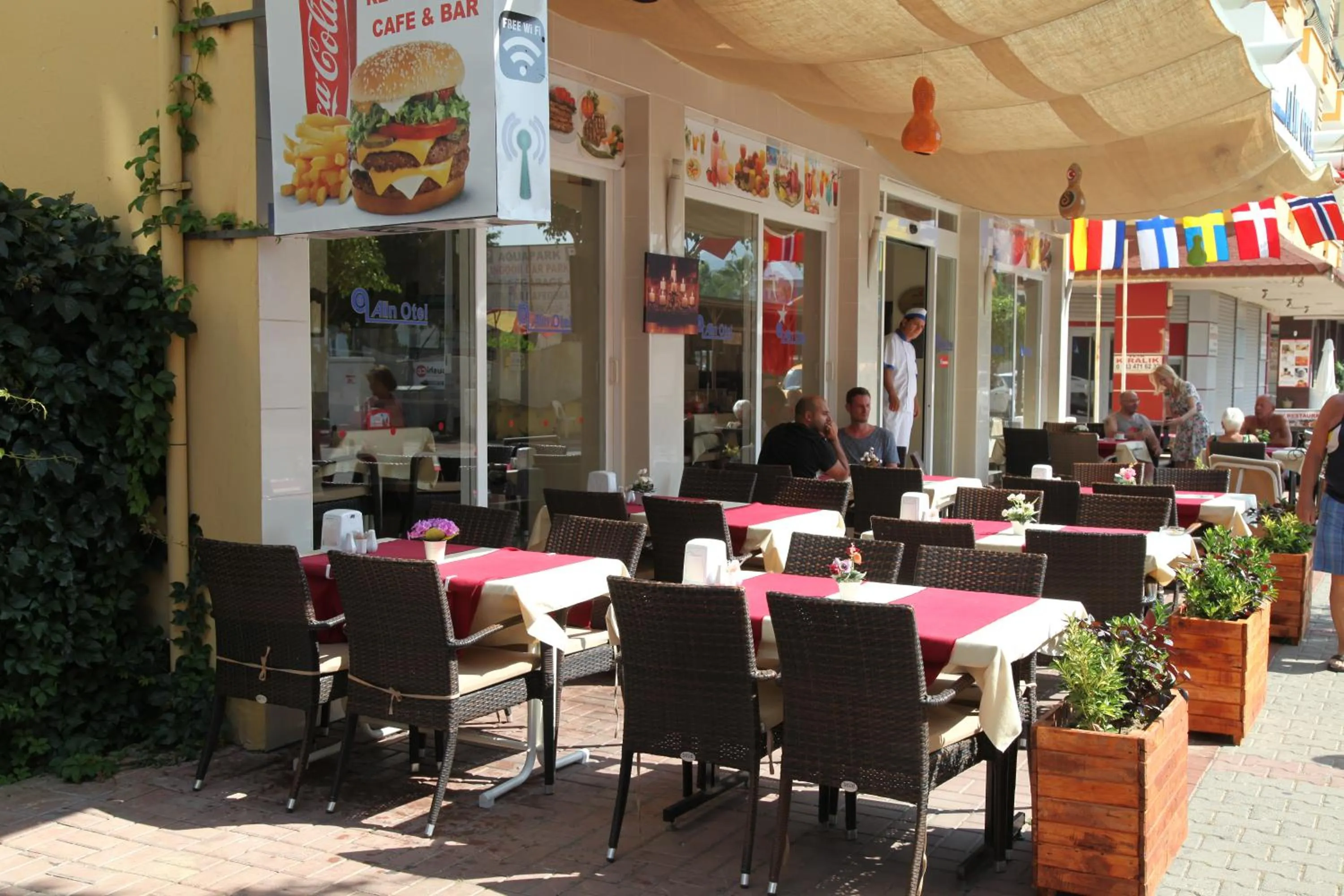 Facade/entrance in Alin Hotel