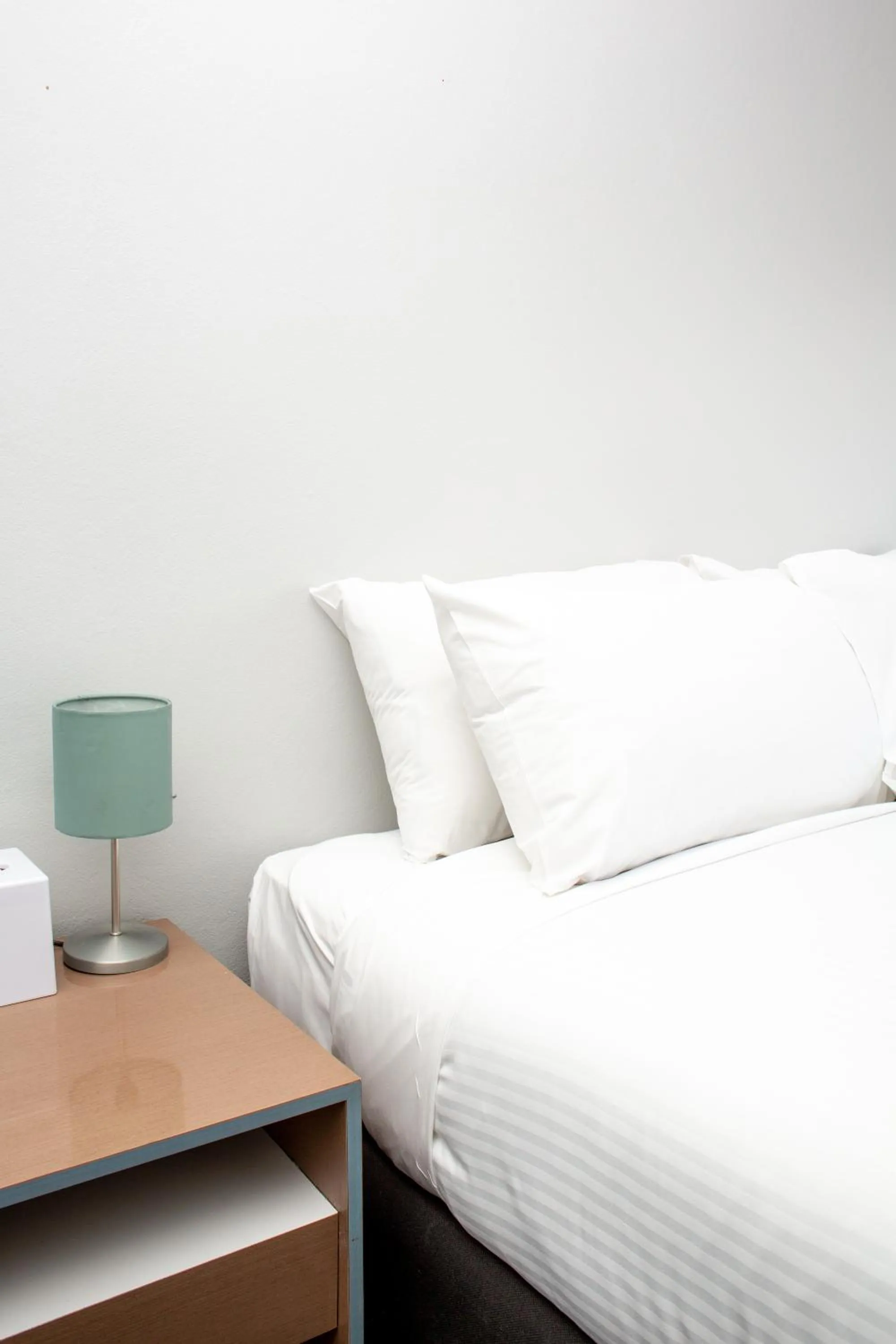 Bed in Five Island Hotel