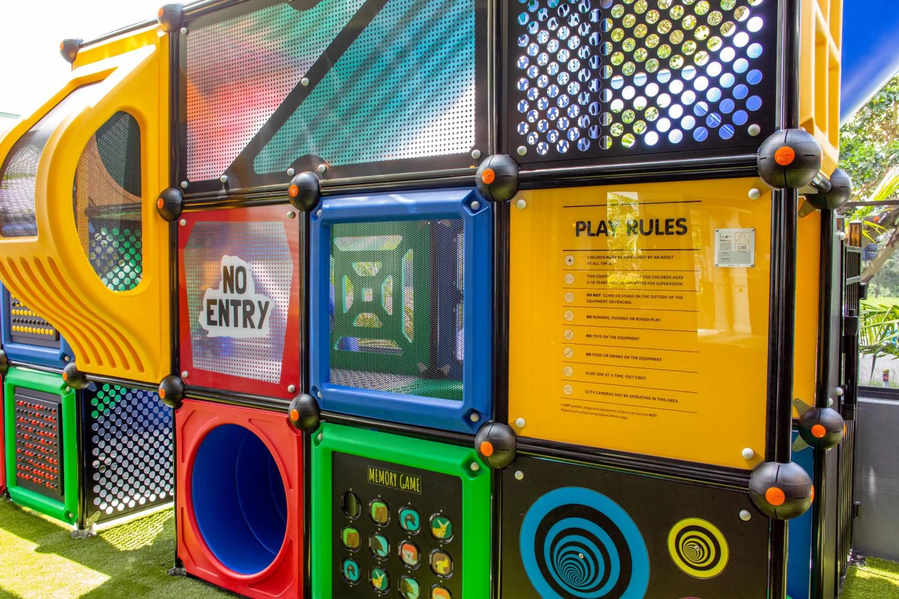 Children play ground in Five Island Hotel