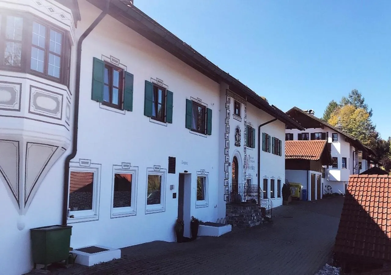 Facade/entrance in Hotel am Wiesenhang - Garni