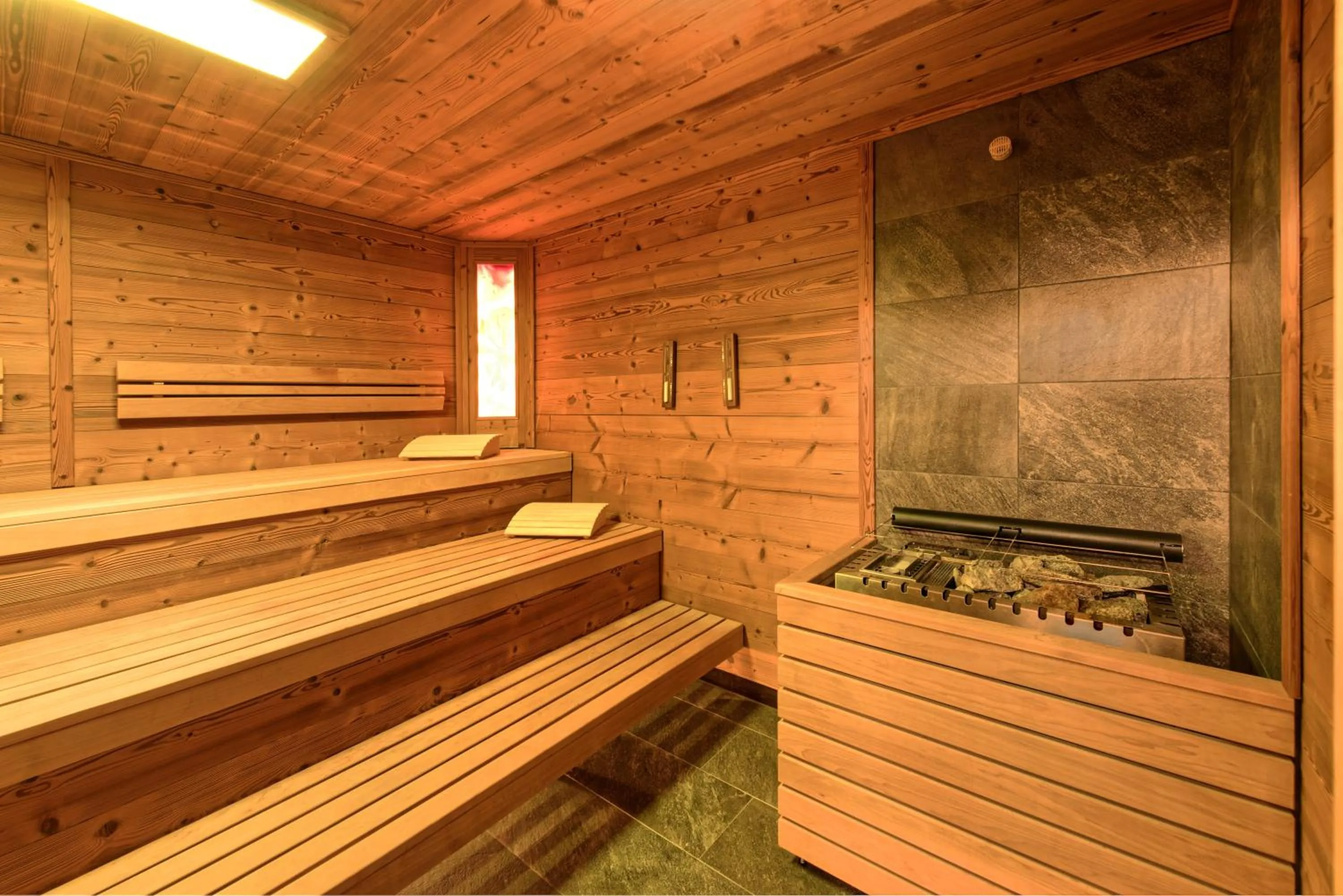 Sauna in Hotel am Wiesenhang - Garni