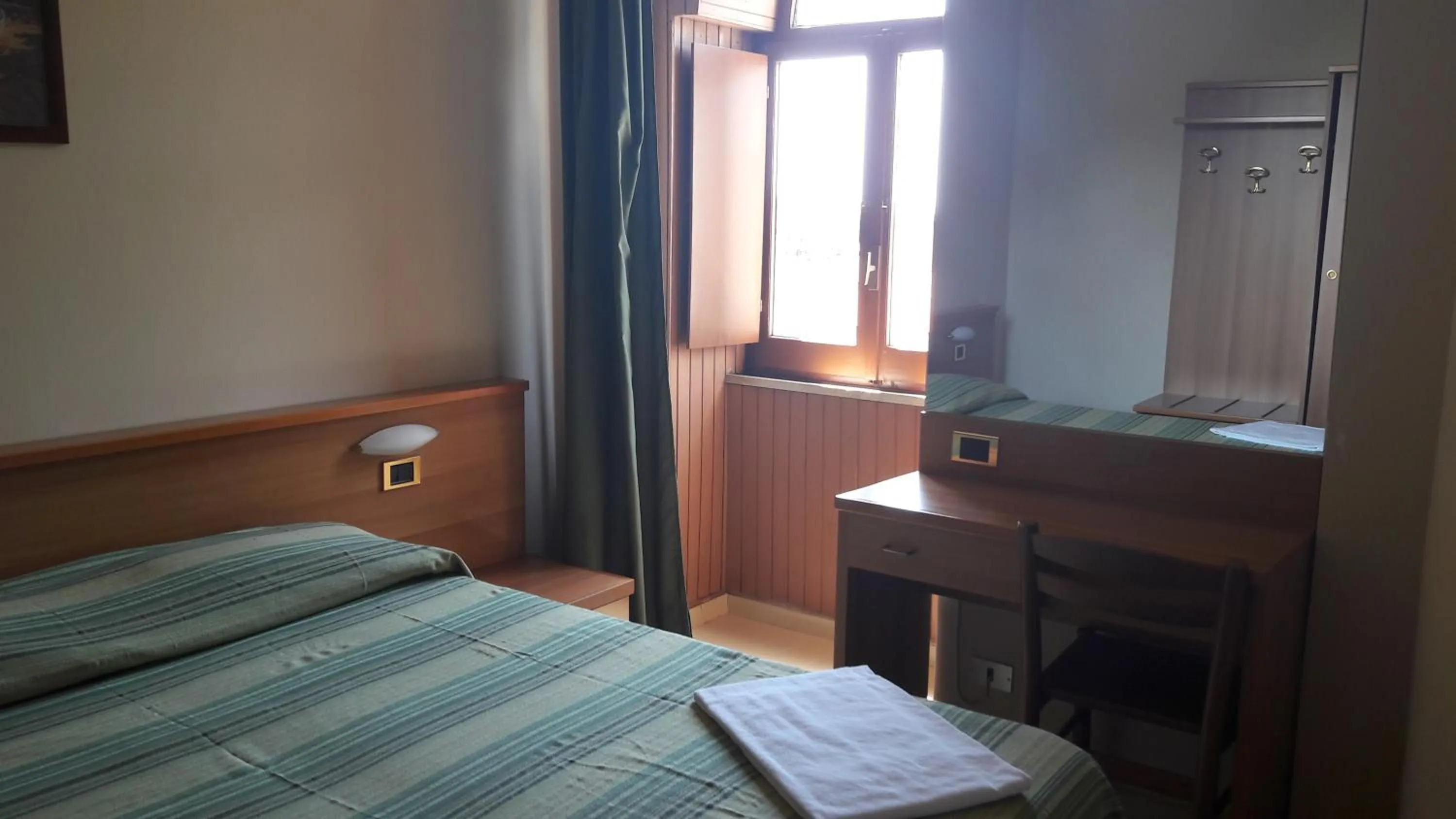 Photo of the whole room, Bed in Hotel Residence Moneglia