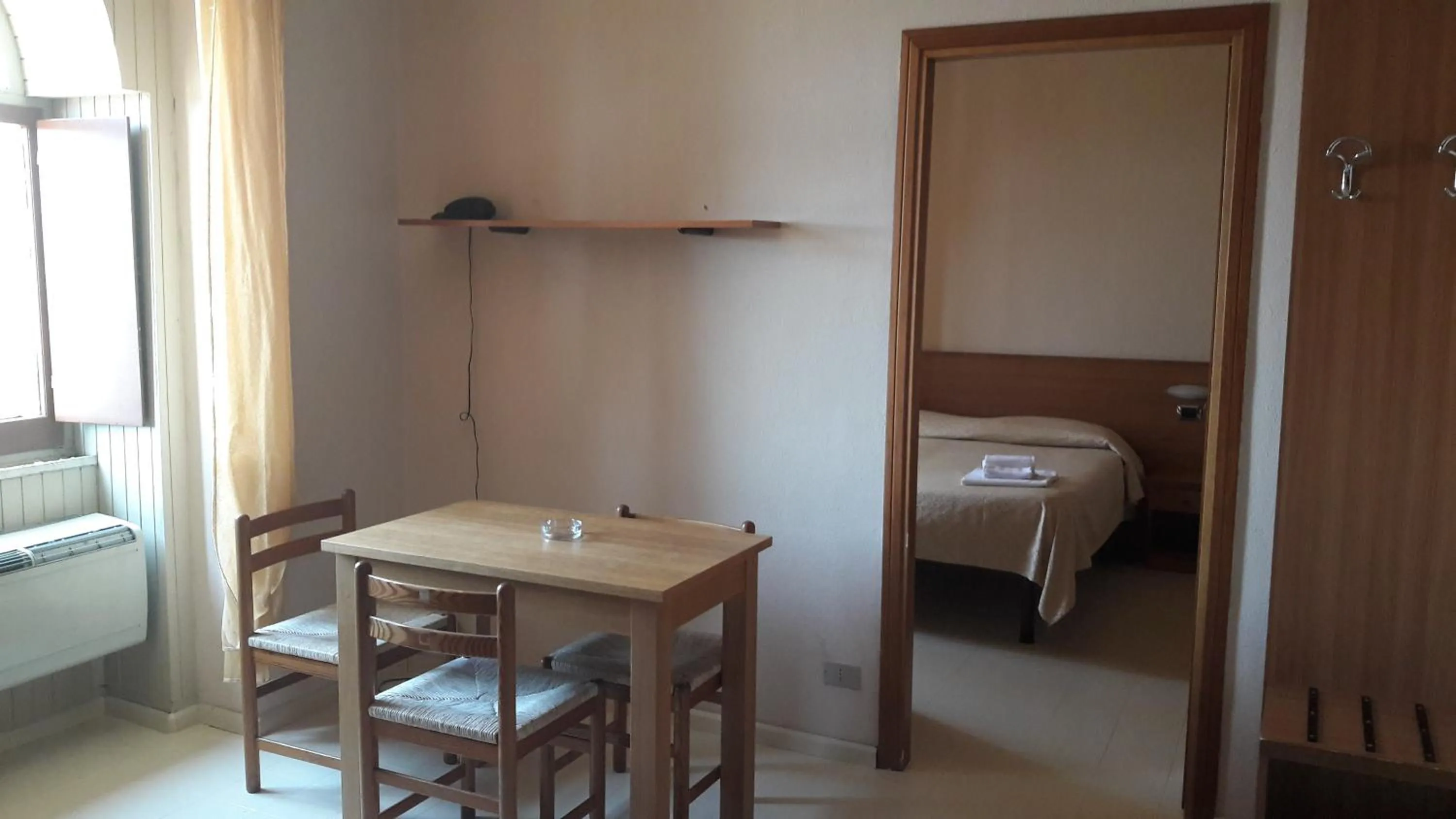 Photo of the whole room, Bed in Hotel Residence Moneglia