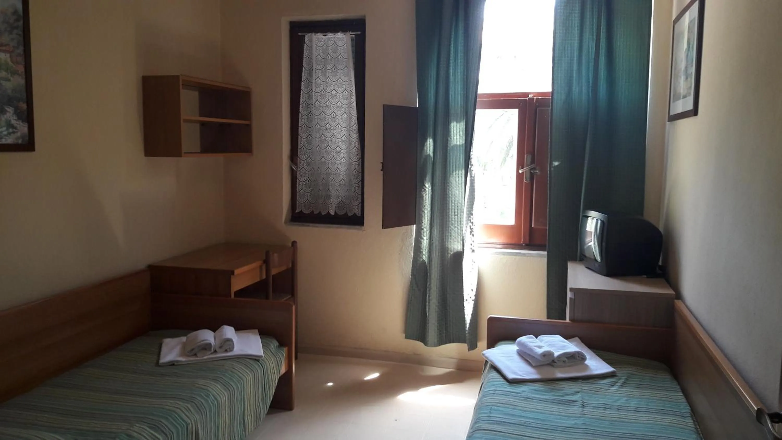 Photo of the whole room, Bed in Hotel Residence Moneglia