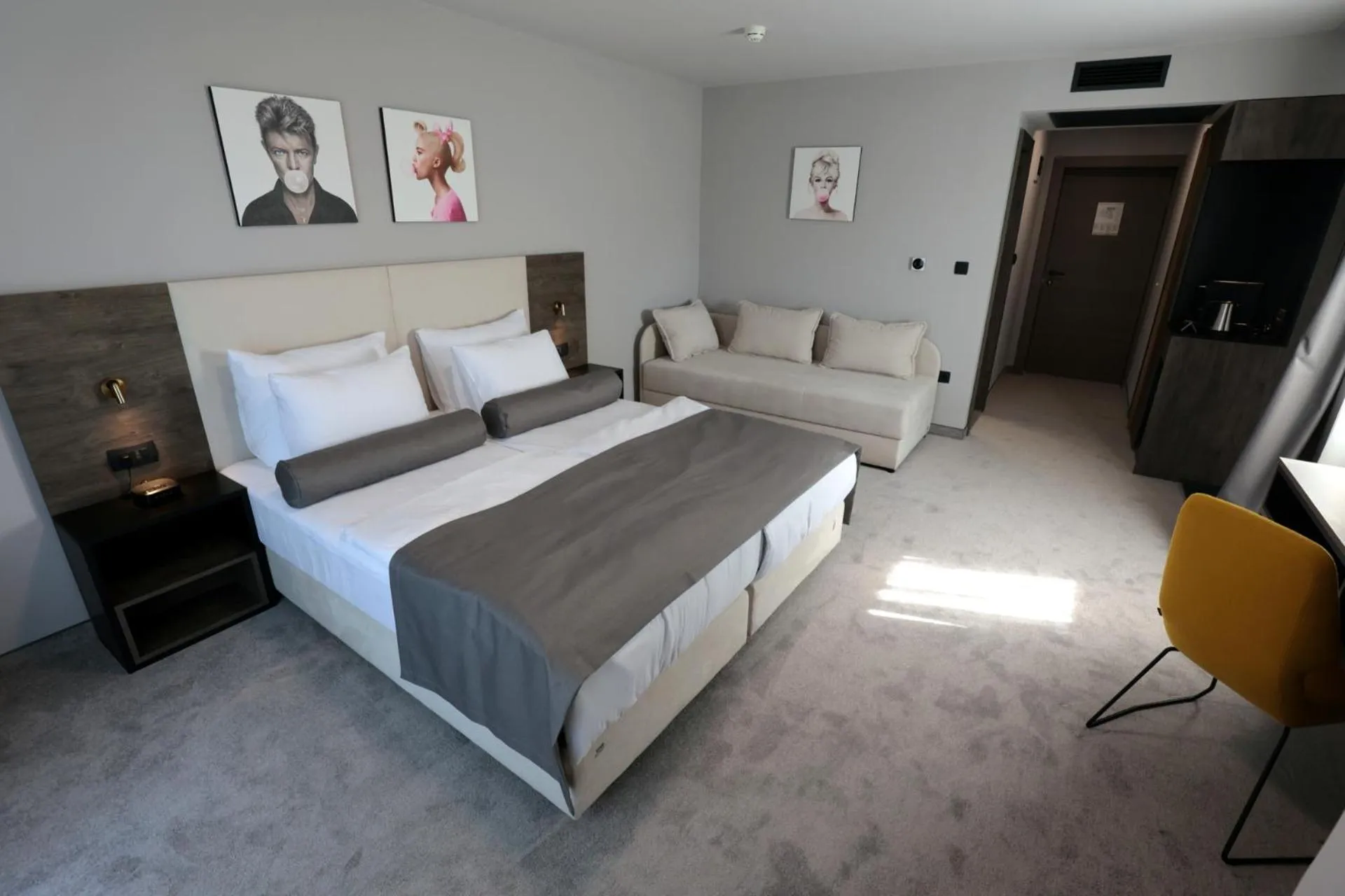 Bedroom, Bed in Hotel Milenij