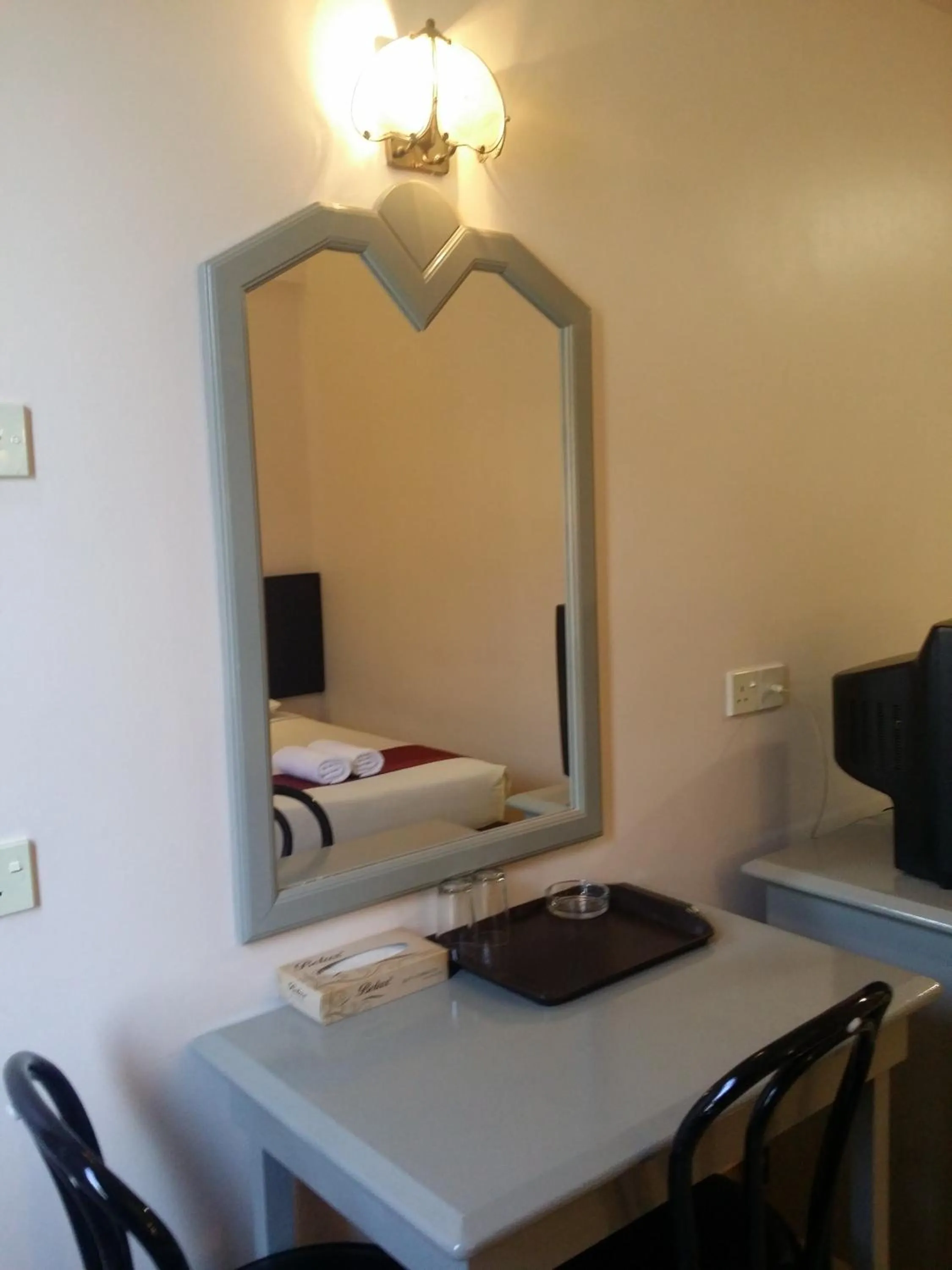 Living room, Bed in Seremban Inn