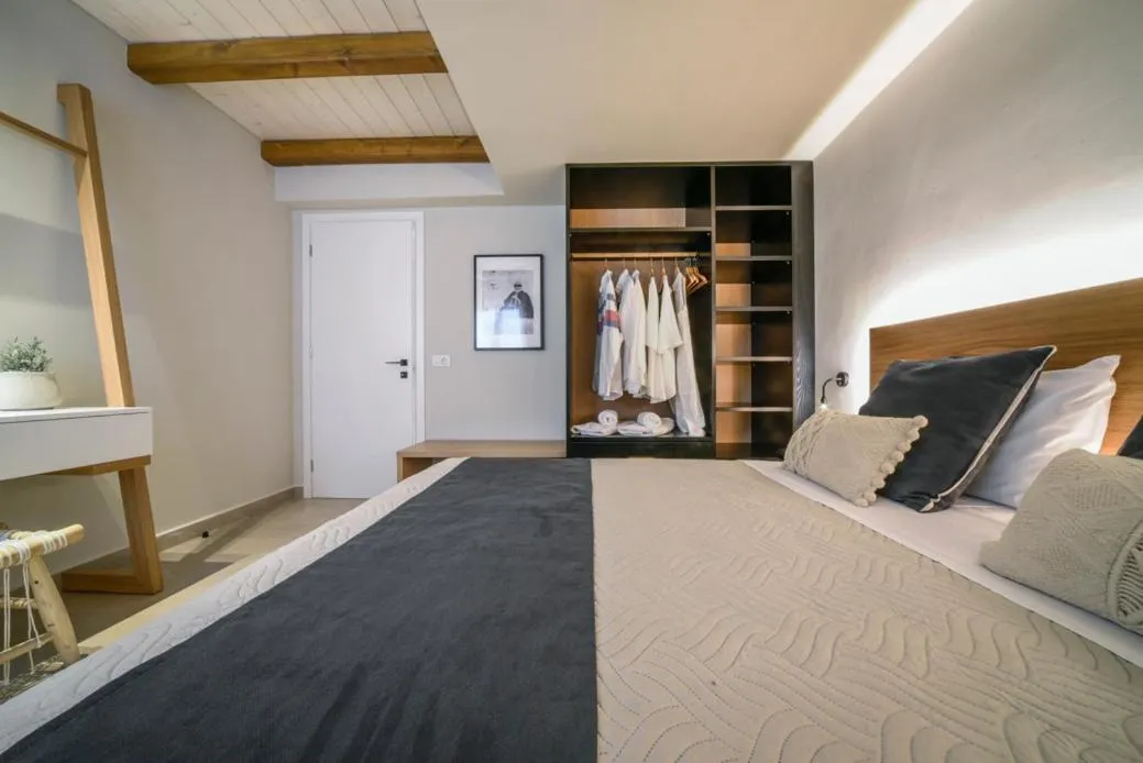 Bed in Lenikos Resort