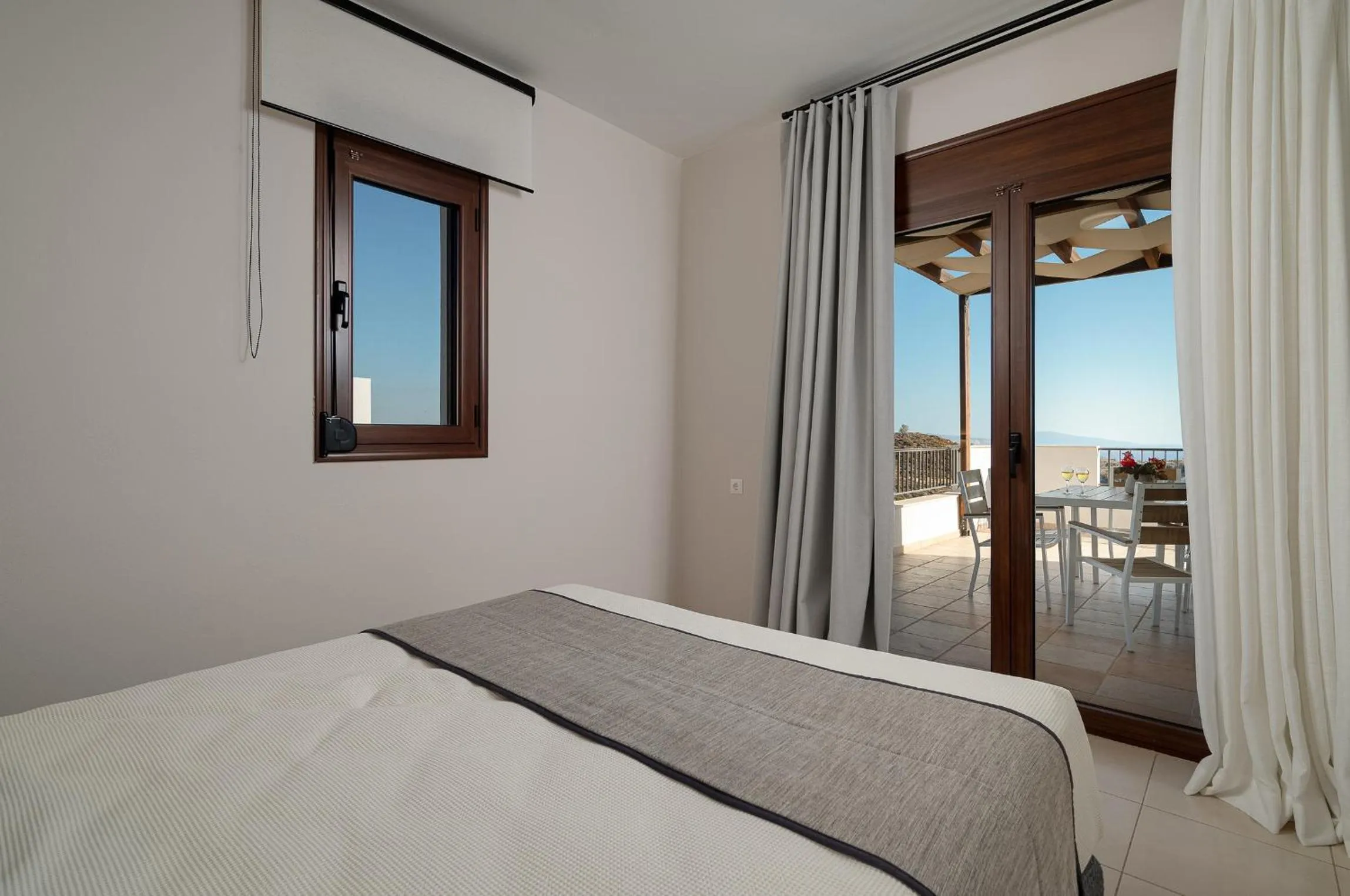 Bed in Lenikos Resort