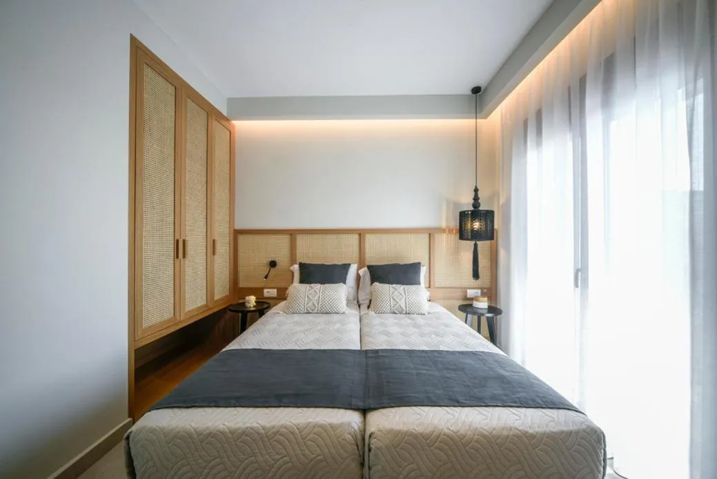 Bed in Lenikos Resort