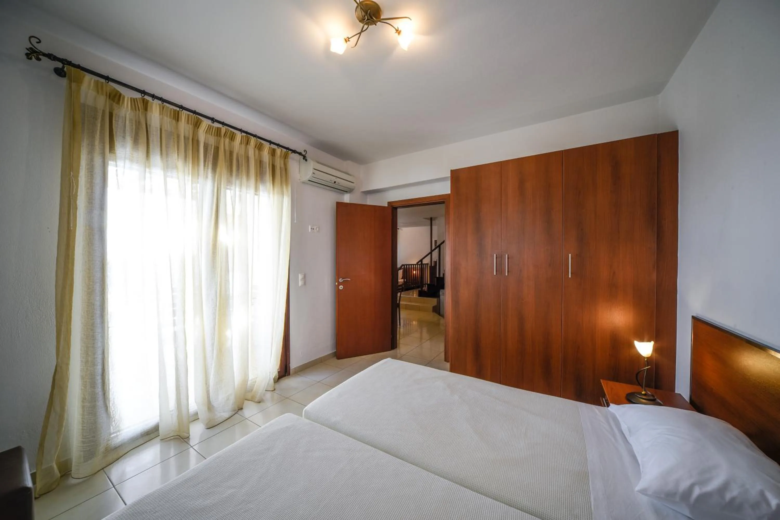 Bed in Lenikos Resort