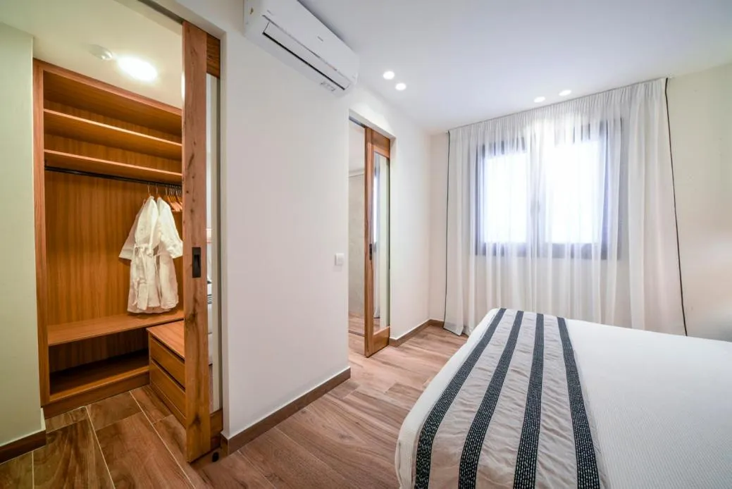 Bed in Lenikos Resort