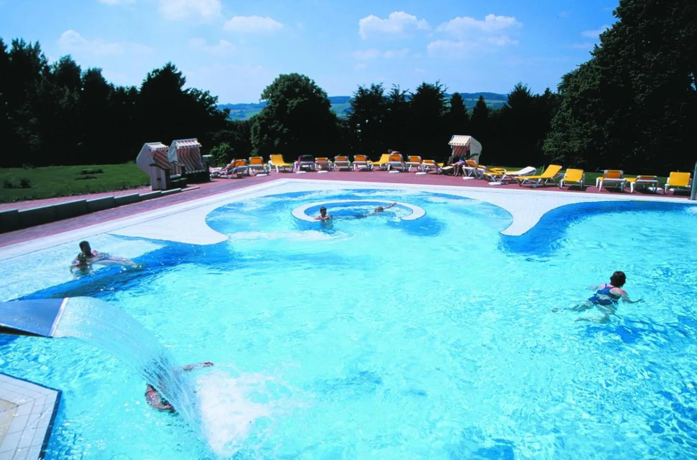 Hot Spring Bath in Cafe Schneidewind