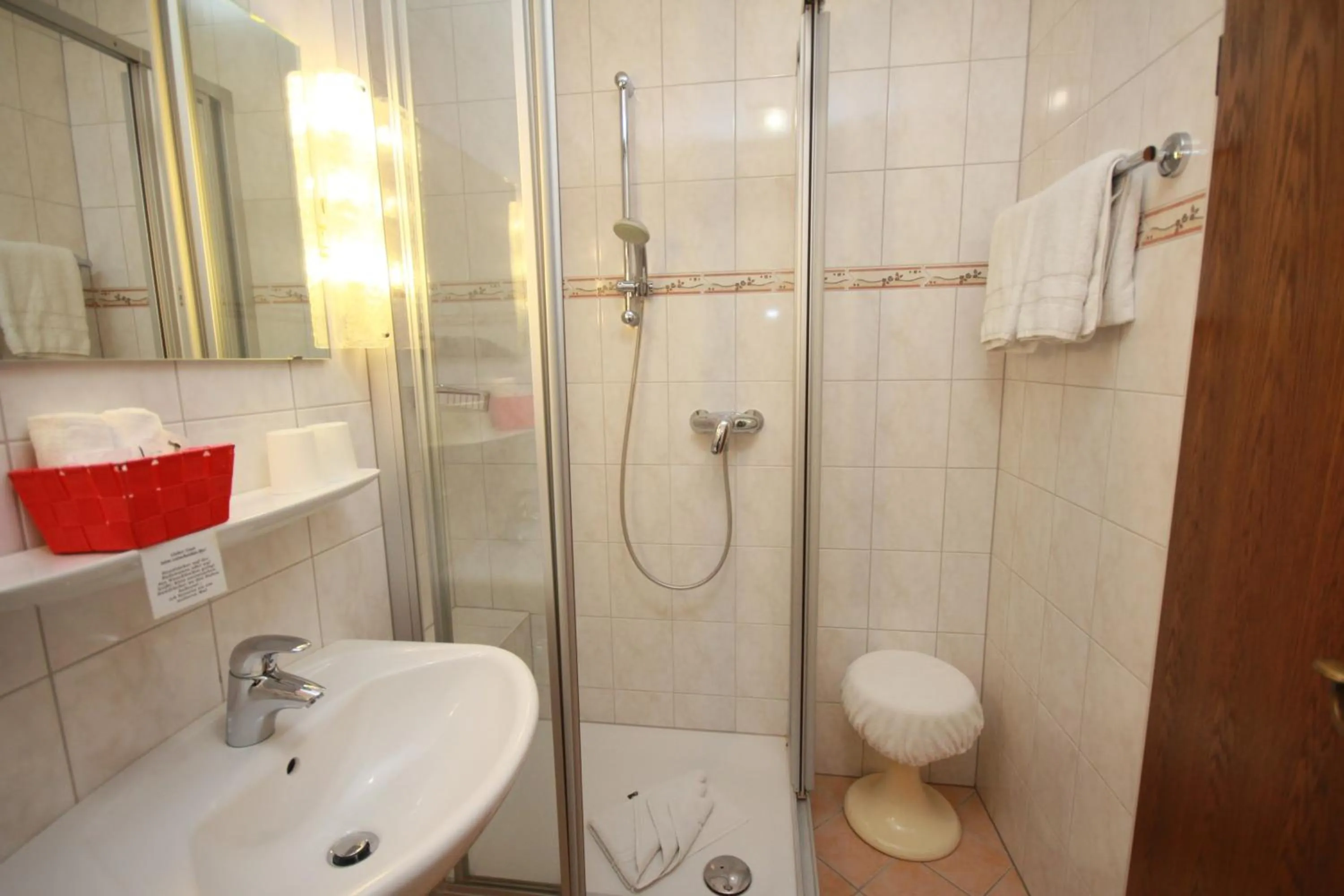 Bathroom in Cafe Schneidewind