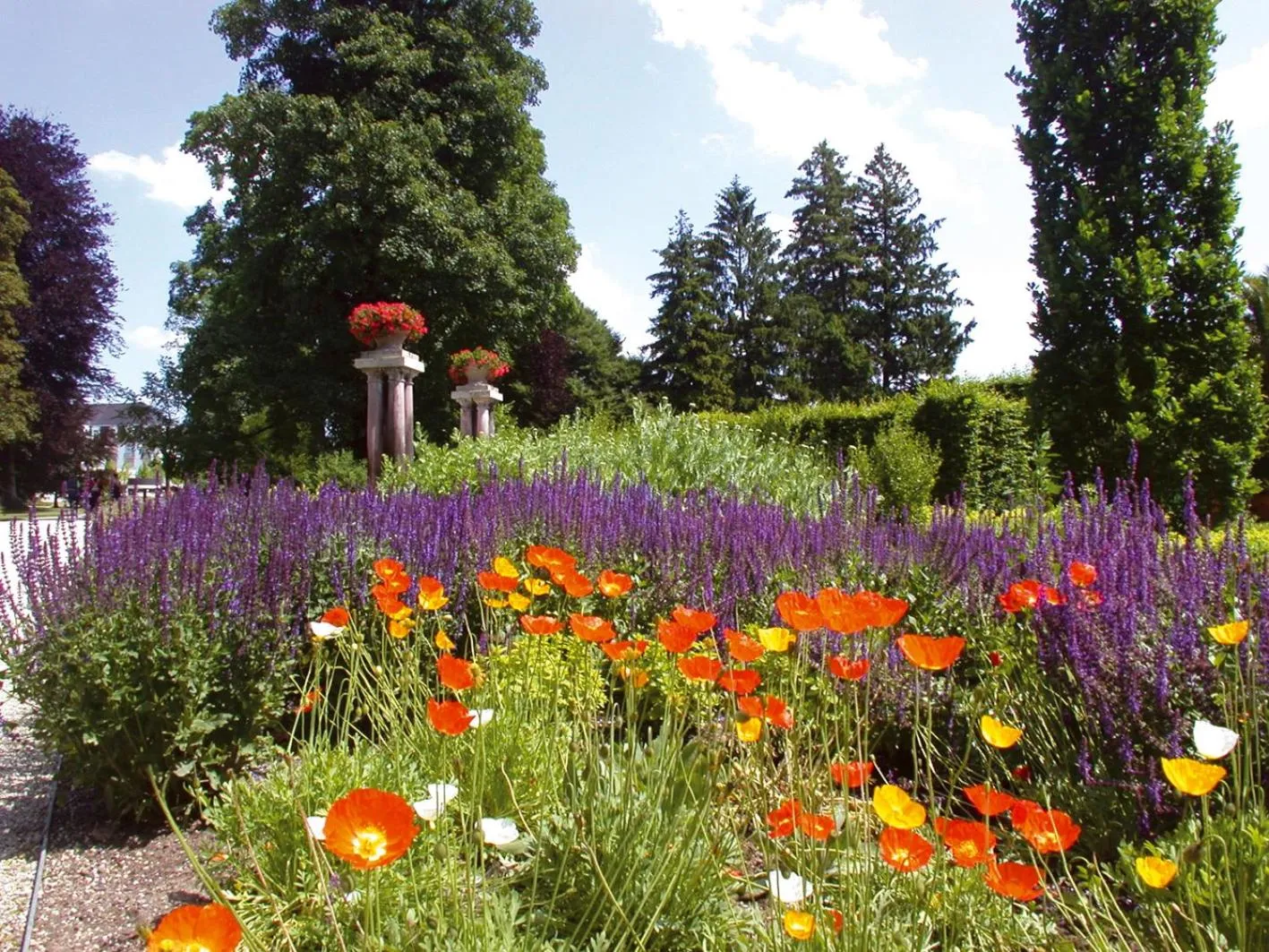 Nearby landmark in Cafe Schneidewind