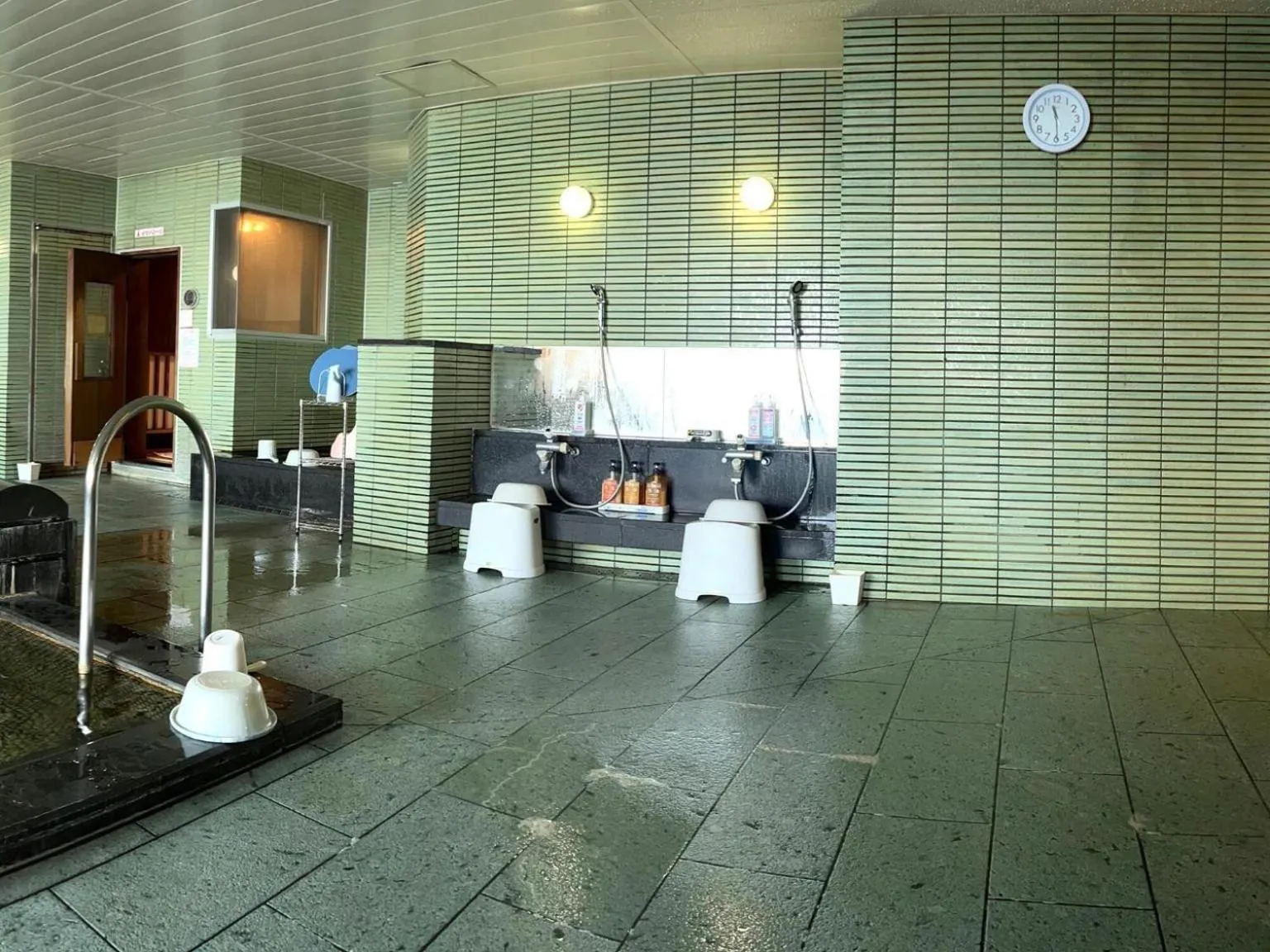 Hot Spring Bath in Mikawawan Resort Linx