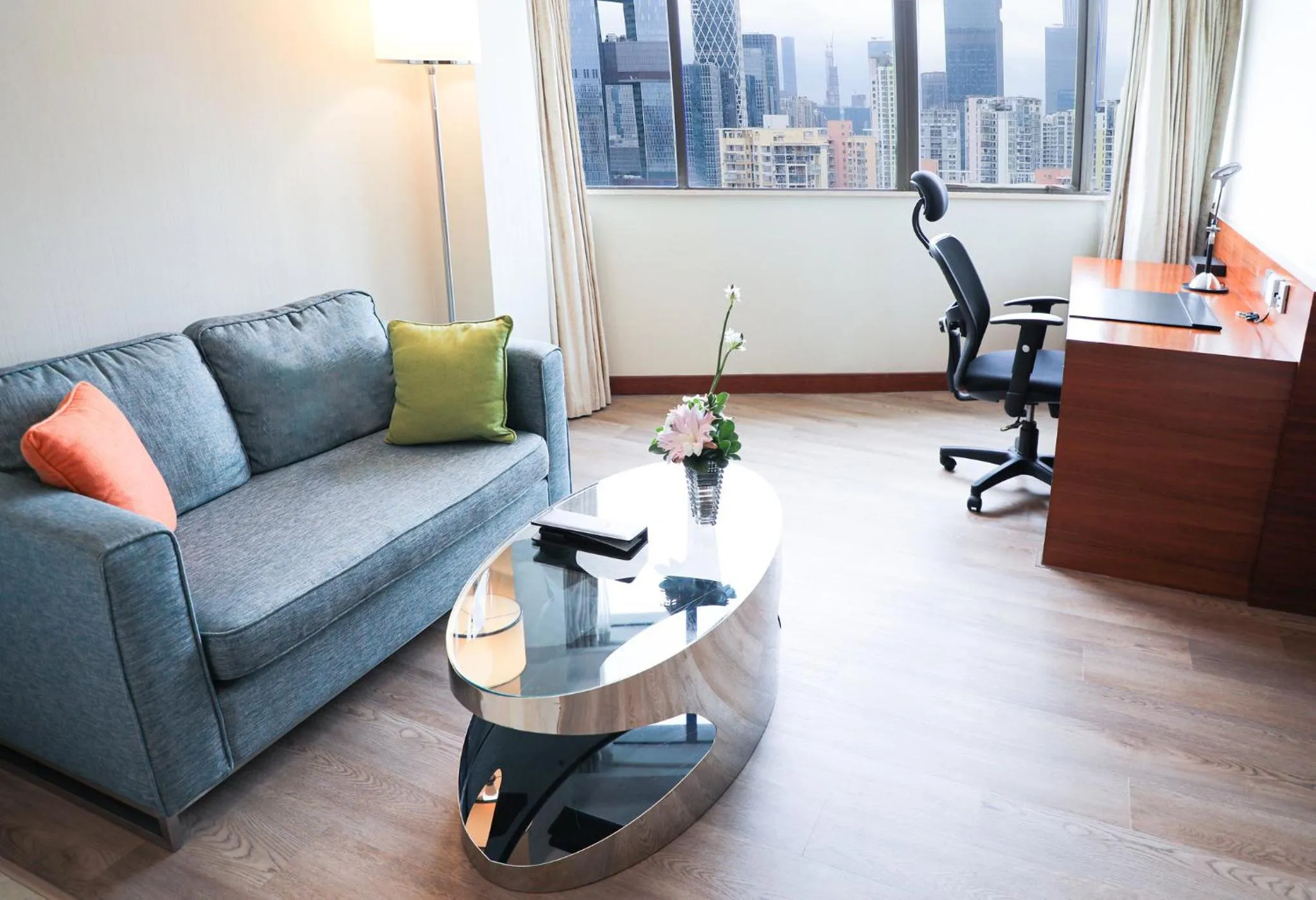 Photo of the whole room in Holiday Inn Shenzhen Donghua by IHG