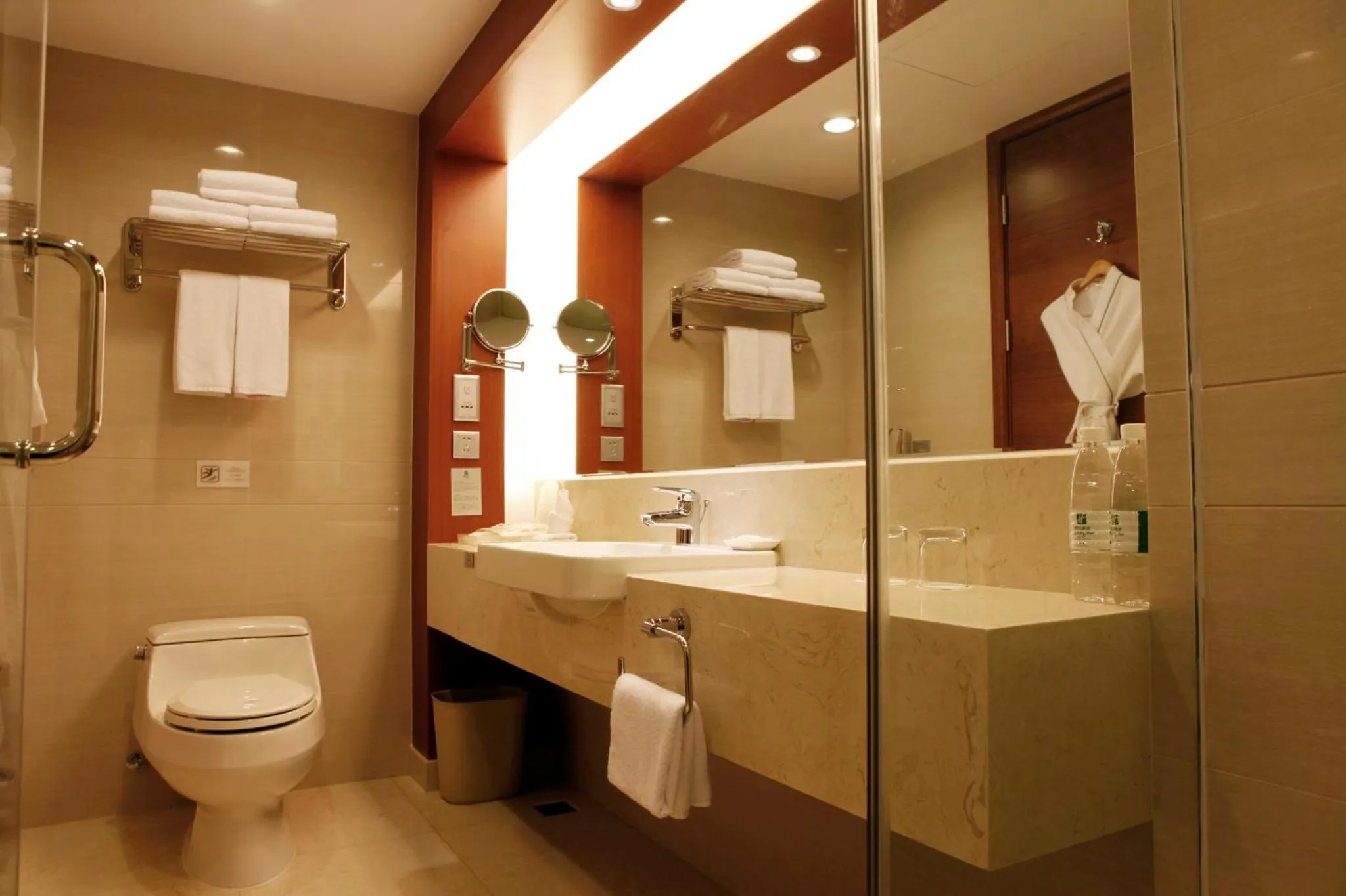 Bathroom in Holiday Inn Shenzhen Donghua by IHG