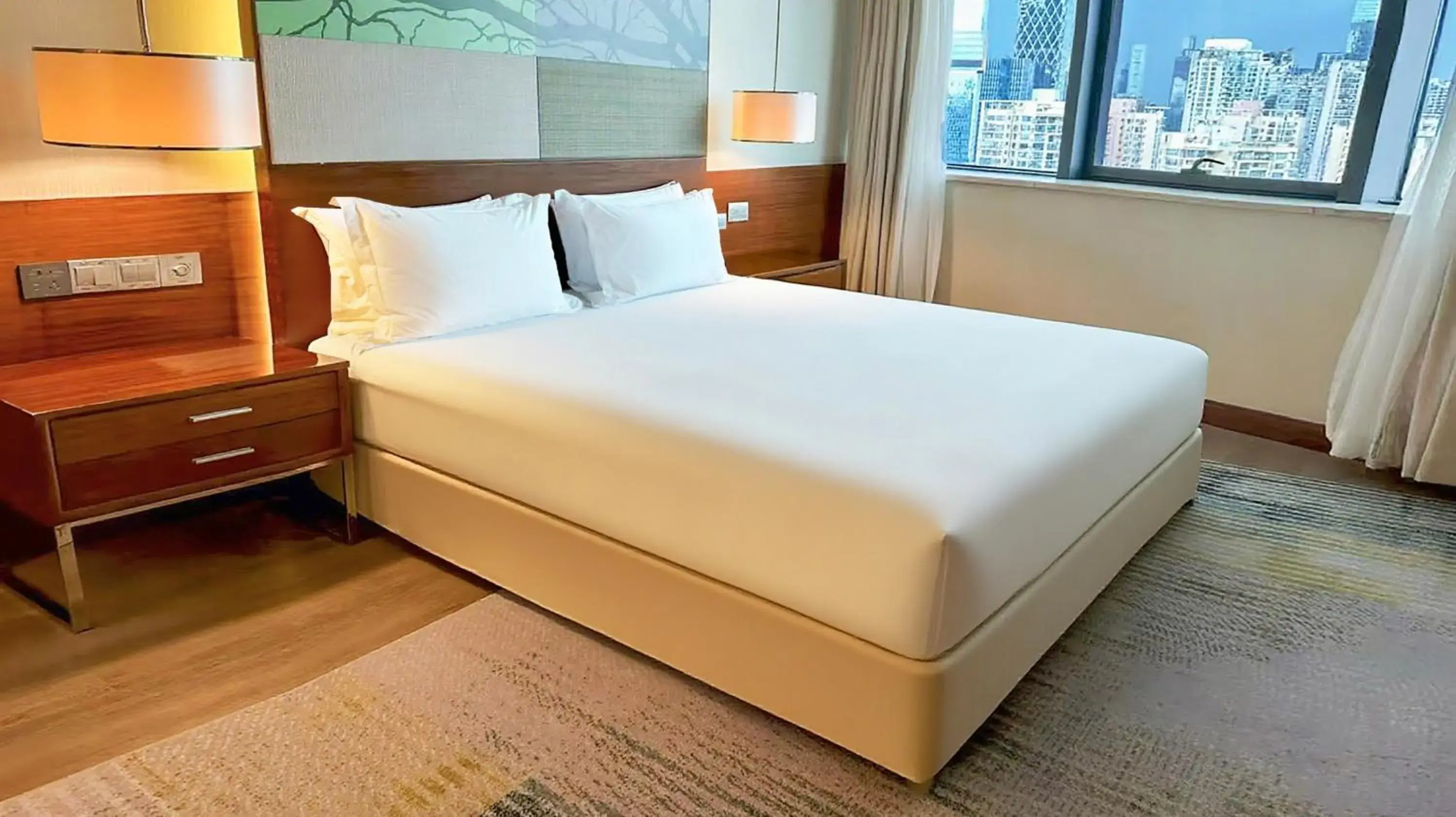 Premium King Room in Holiday Inn Shenzhen Donghua by IHG Premium King Room in Holiday Inn Shenzhen Donghua by IHG