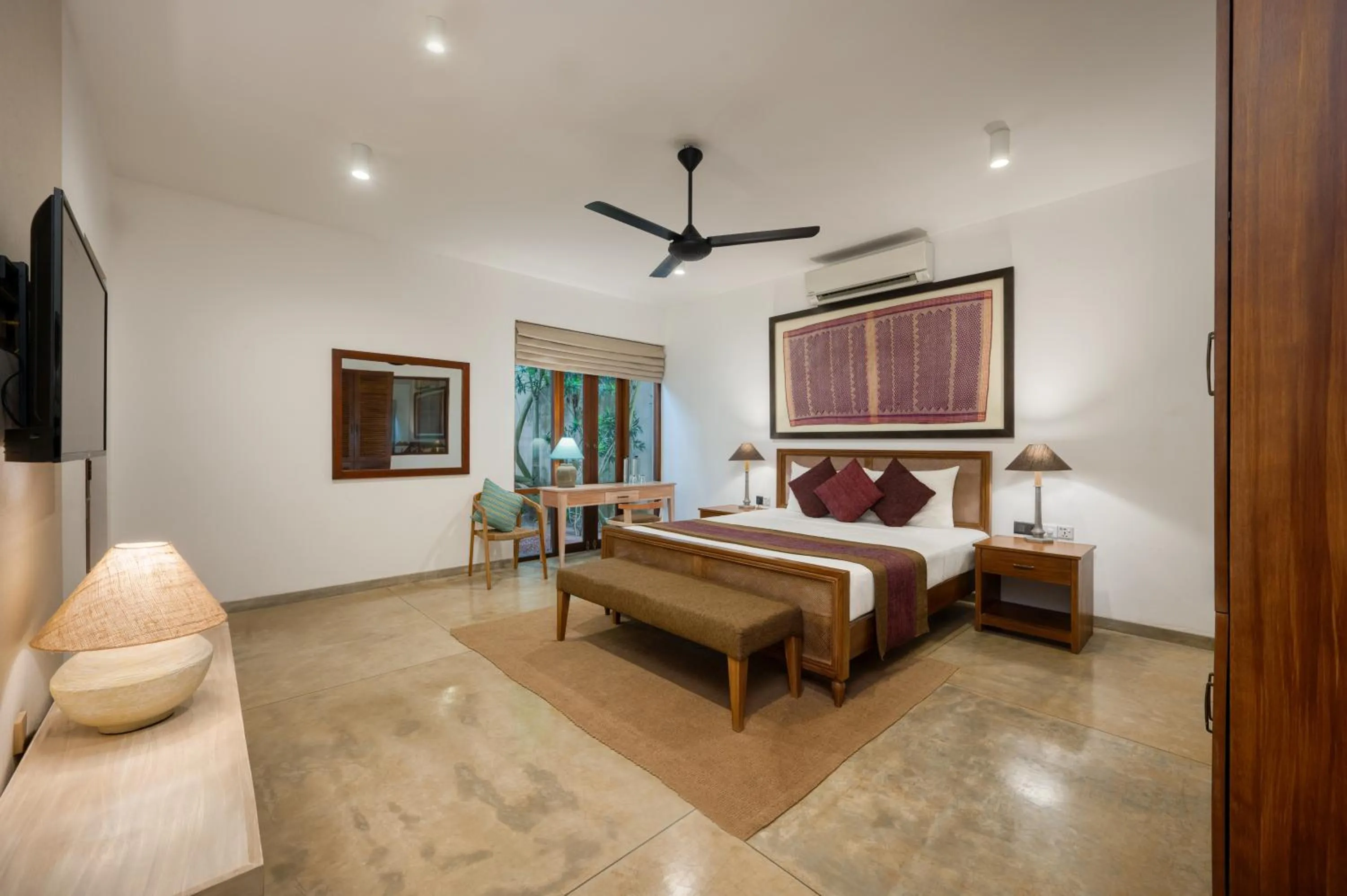Bedroom, Bed in Jetwing Villa 700