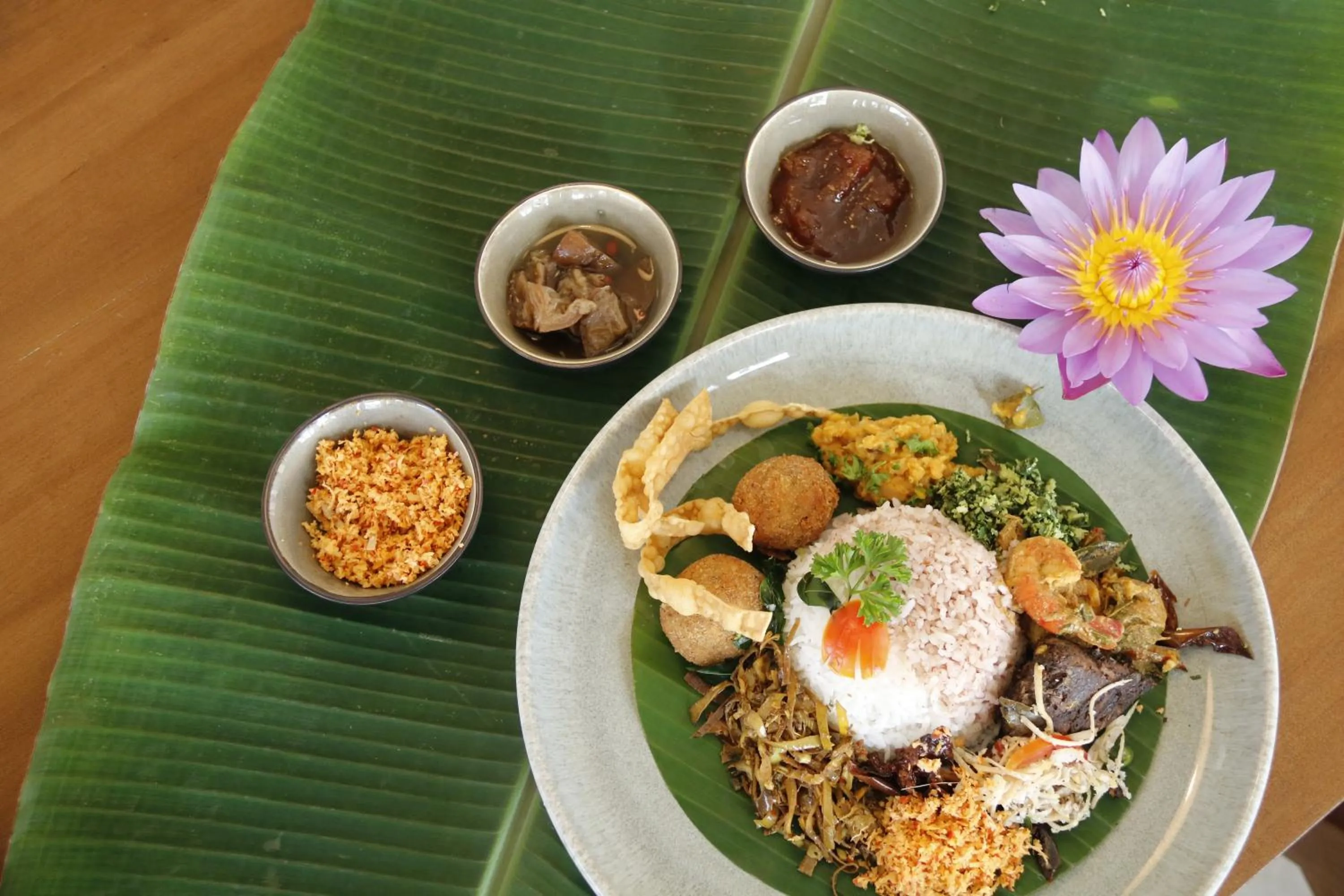 Lunch in Villa 700 by Amaya