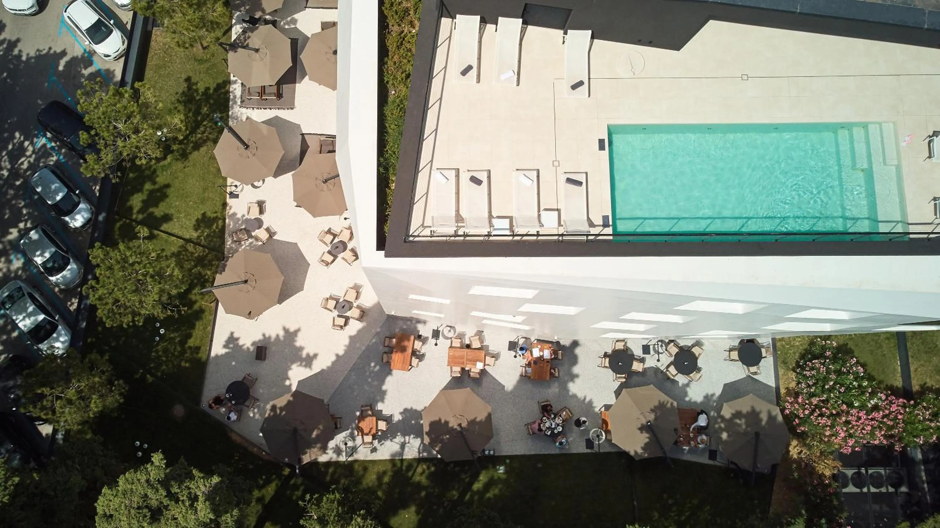 Restaurant/places to eat in briig boutique hotel