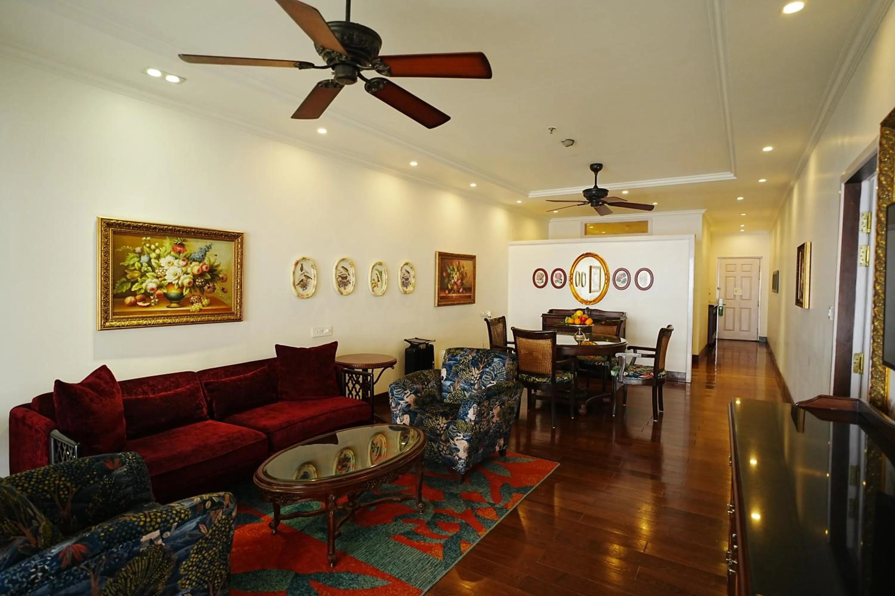 Living room in MAYFAIR Himalayan Spa Resort