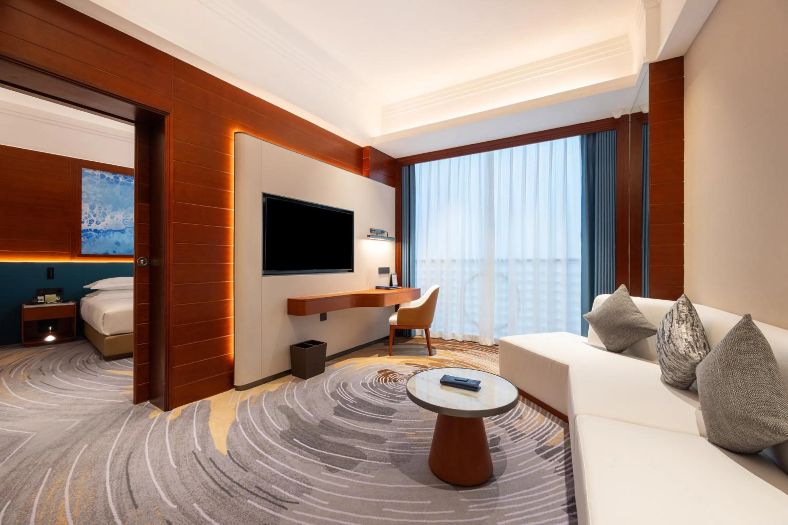 Photo of the whole room, Bed in Ocean Hotel Guangzhou - Tao Jin station