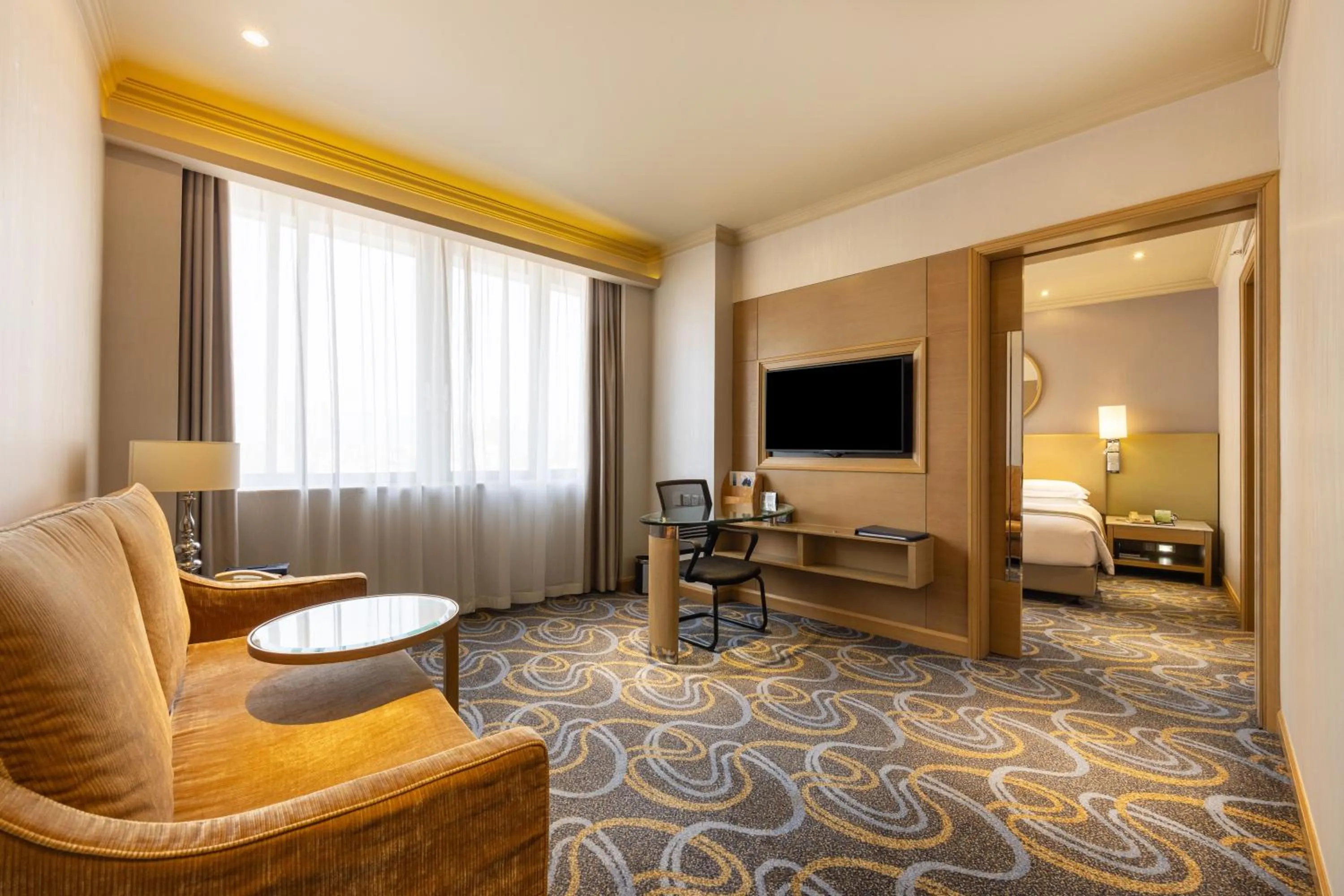 Photo of the whole room, Bed in Ocean Hotel Guangzhou - Tao Jin station