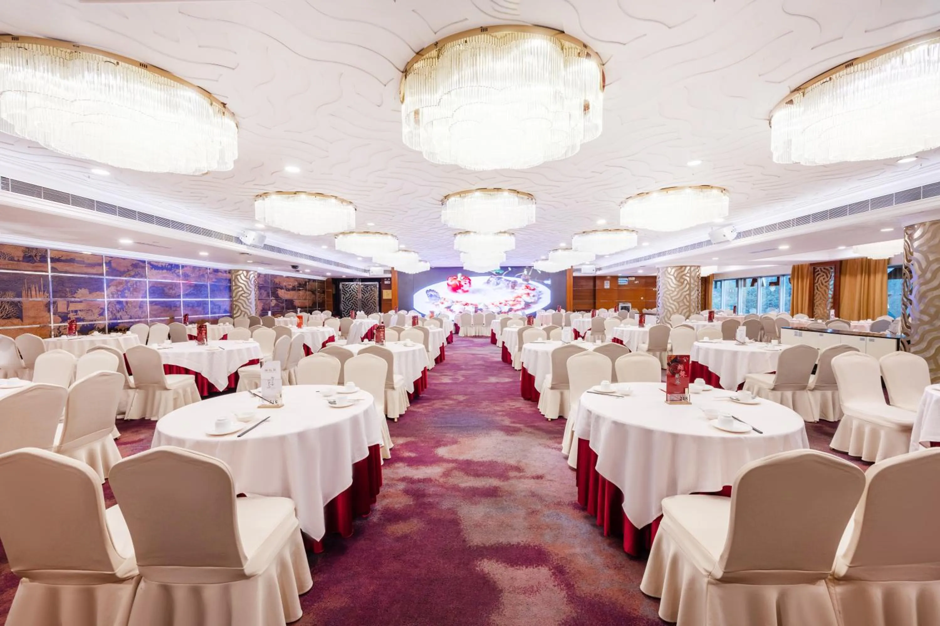 Restaurant/places to eat in Ocean Hotel Guangzhou - Tao Jin station