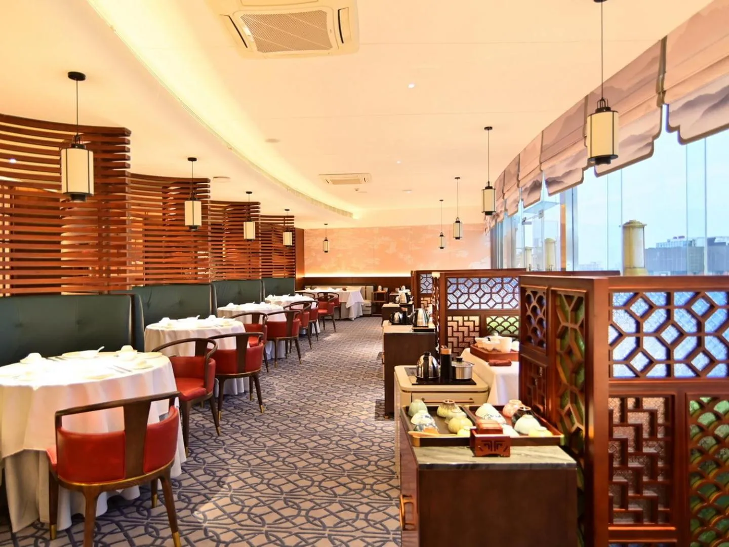 Restaurant/places to eat in Ocean Hotel Guangzhou - Tao Jin station