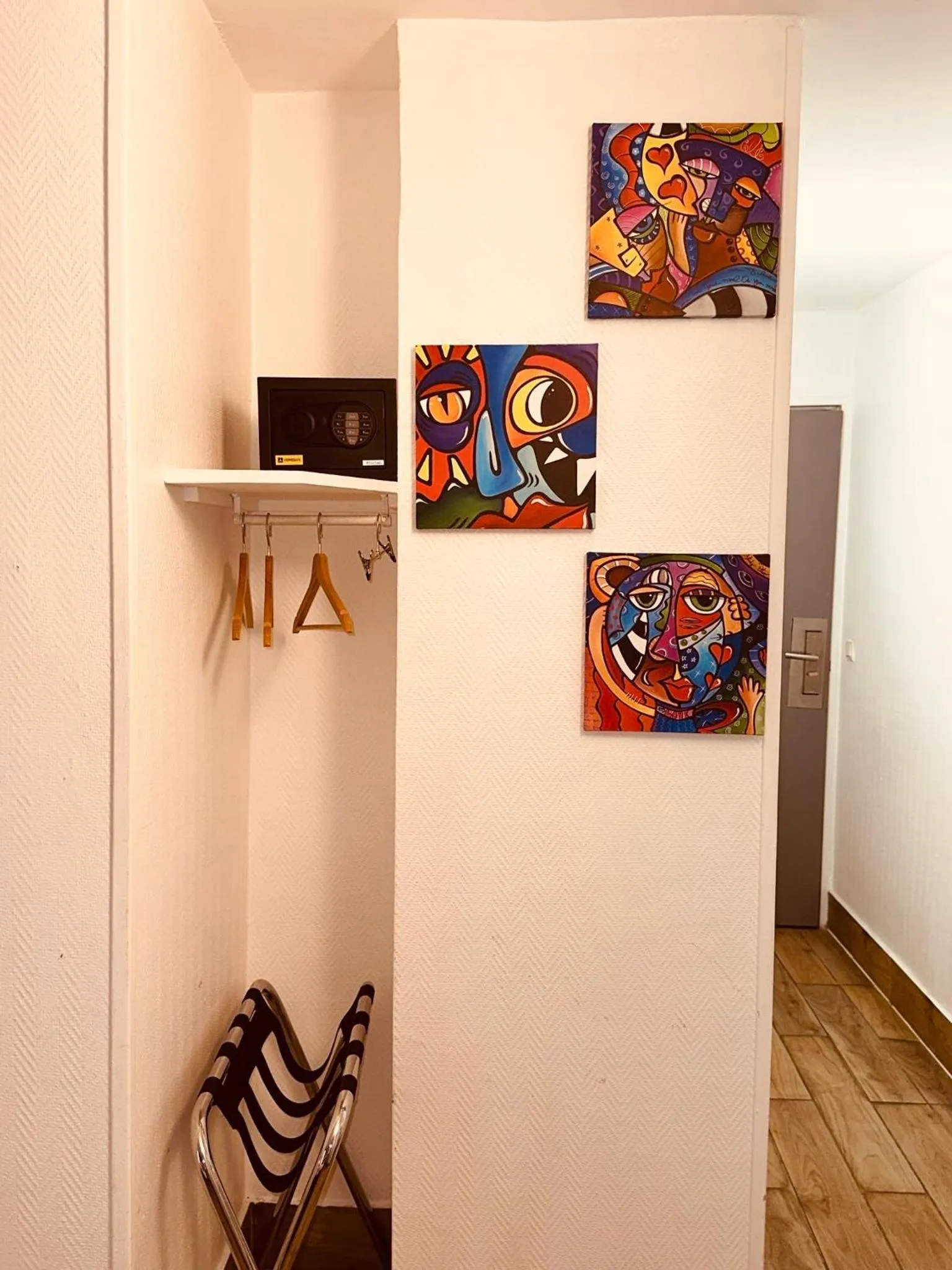 Decorative detail in Pavillon Opéra Lafayette