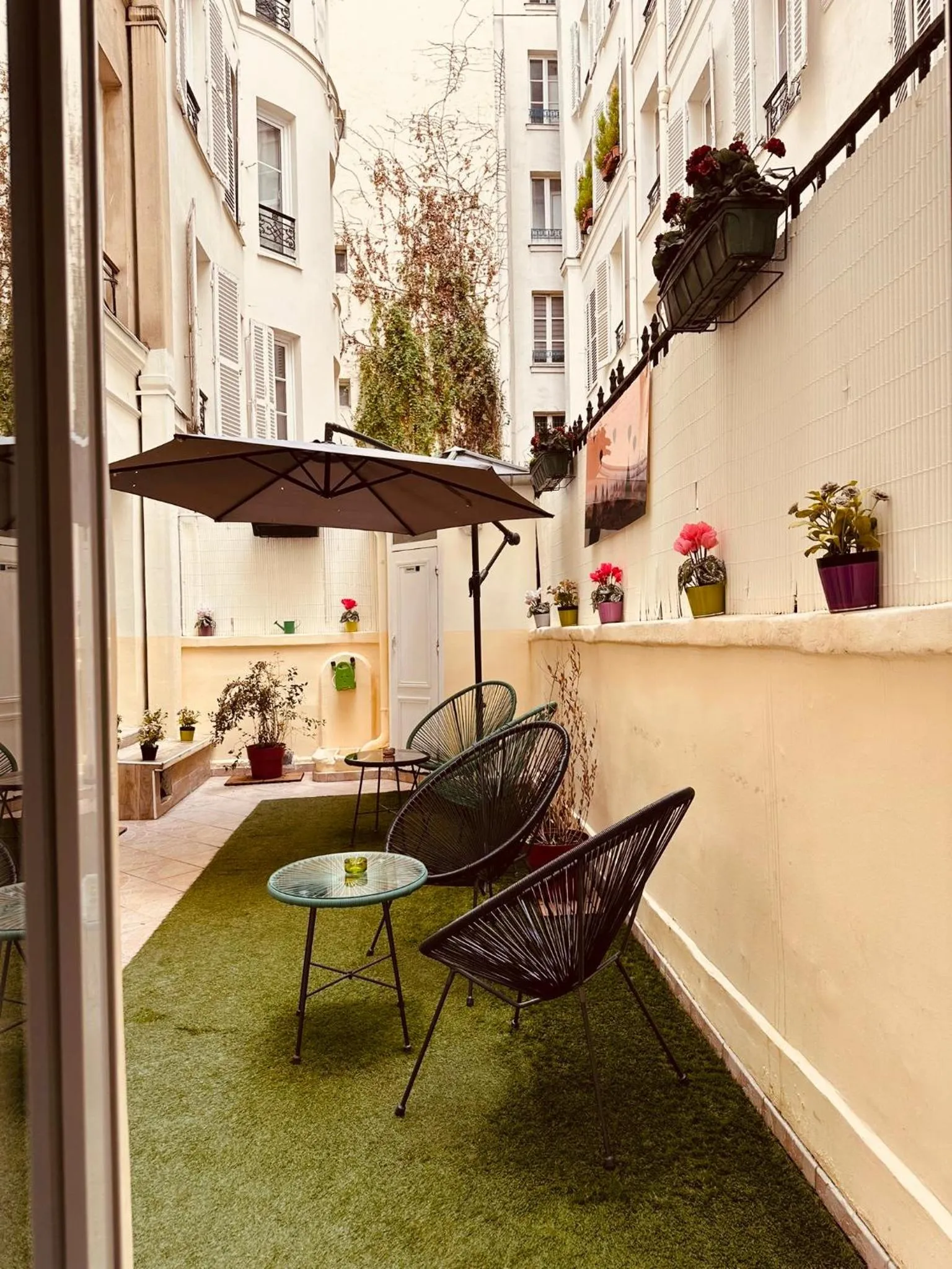 Patio in Pavillon Opéra Lafayette