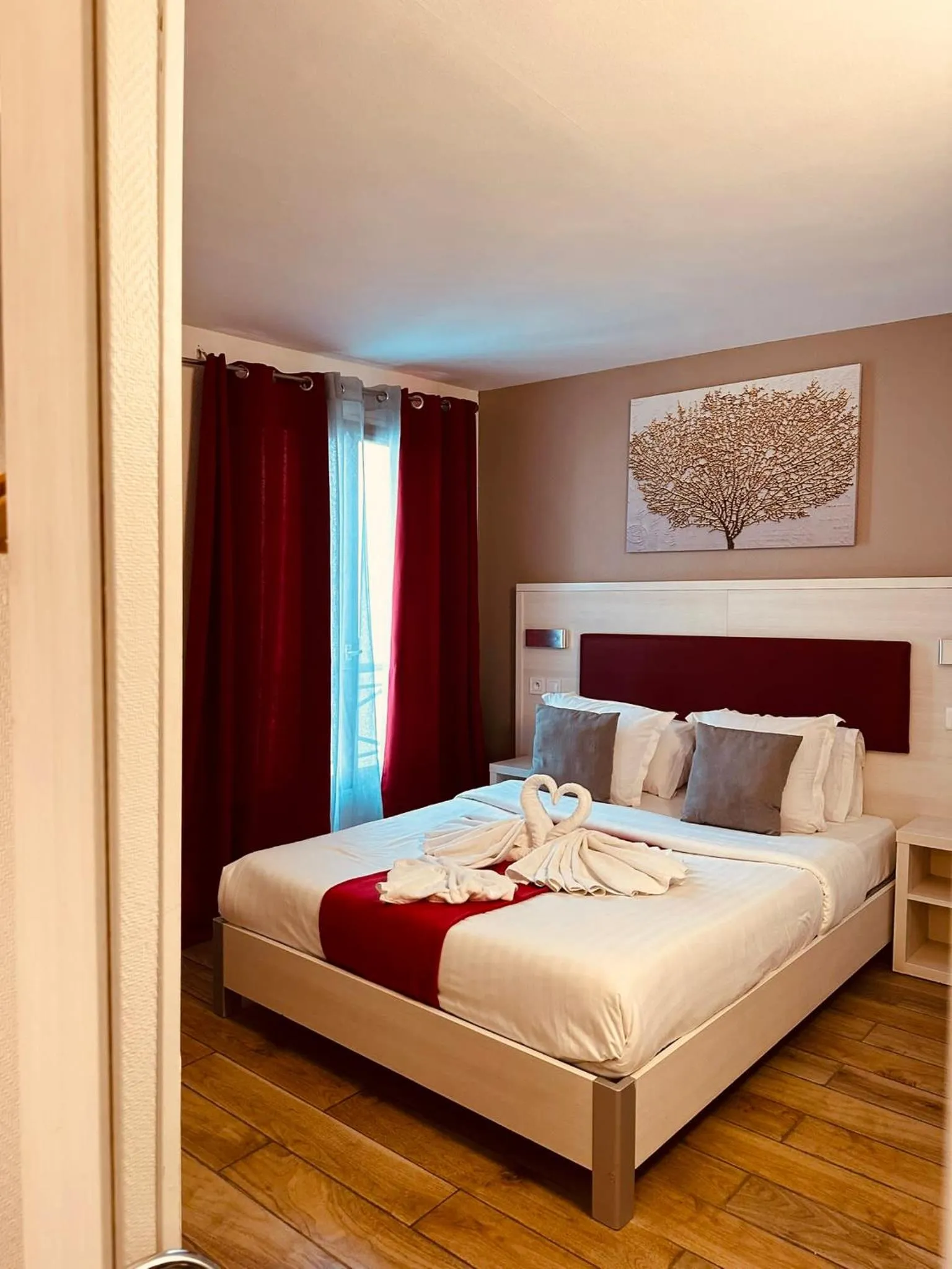 Bed in Pavillon Opéra Lafayette