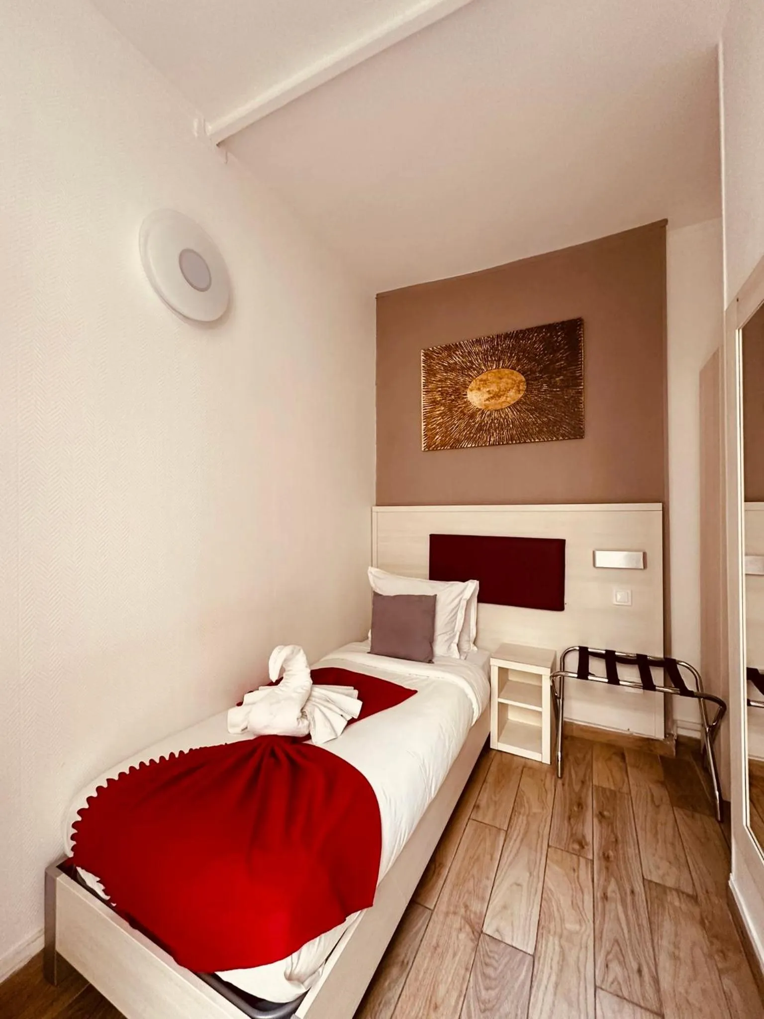 Bed in Pavillon Opéra Lafayette