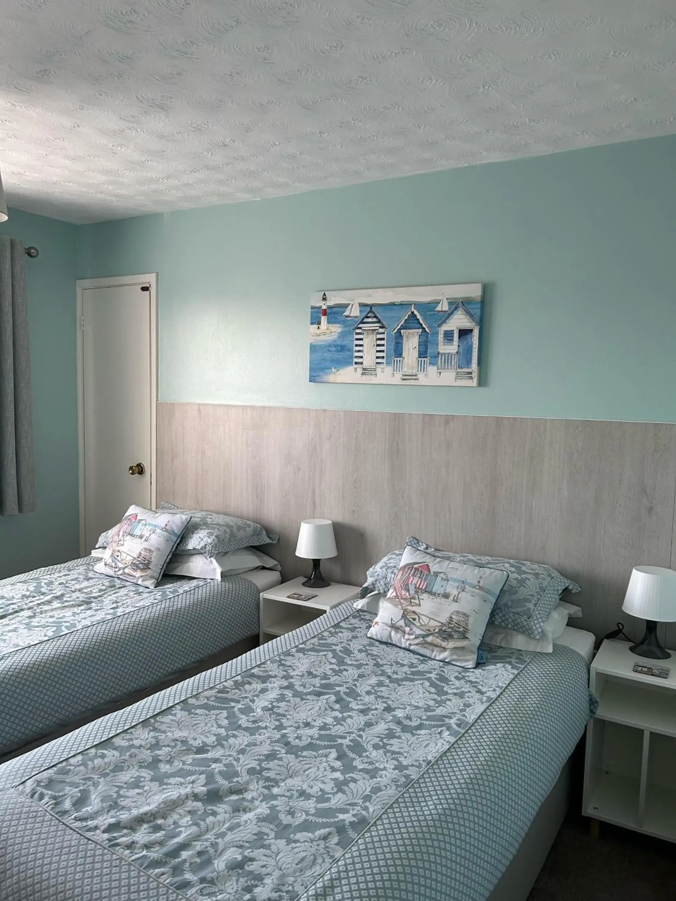 Standard Twin Room - single occupancy in Leeward House B&B Standard Twin Room - single occupancy in Leeward House B&B