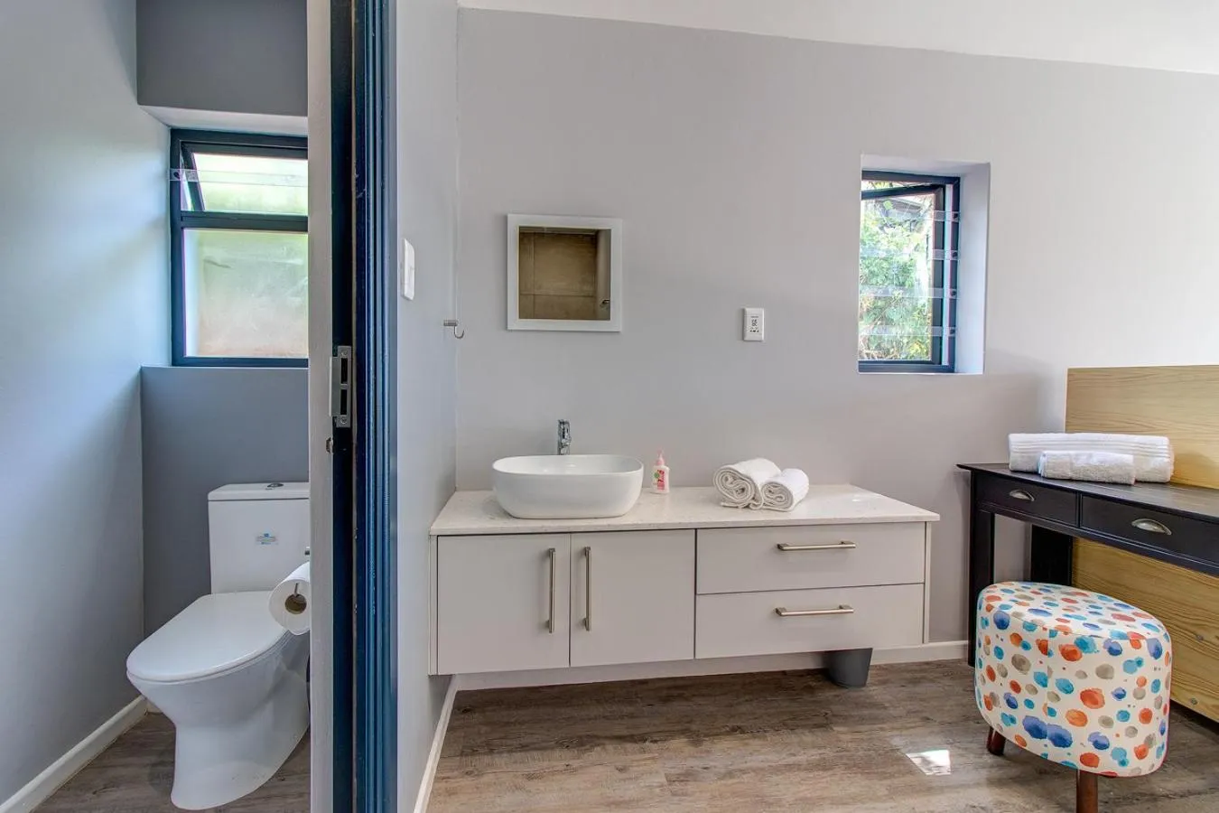 Toilet in Sky Blue Guest House