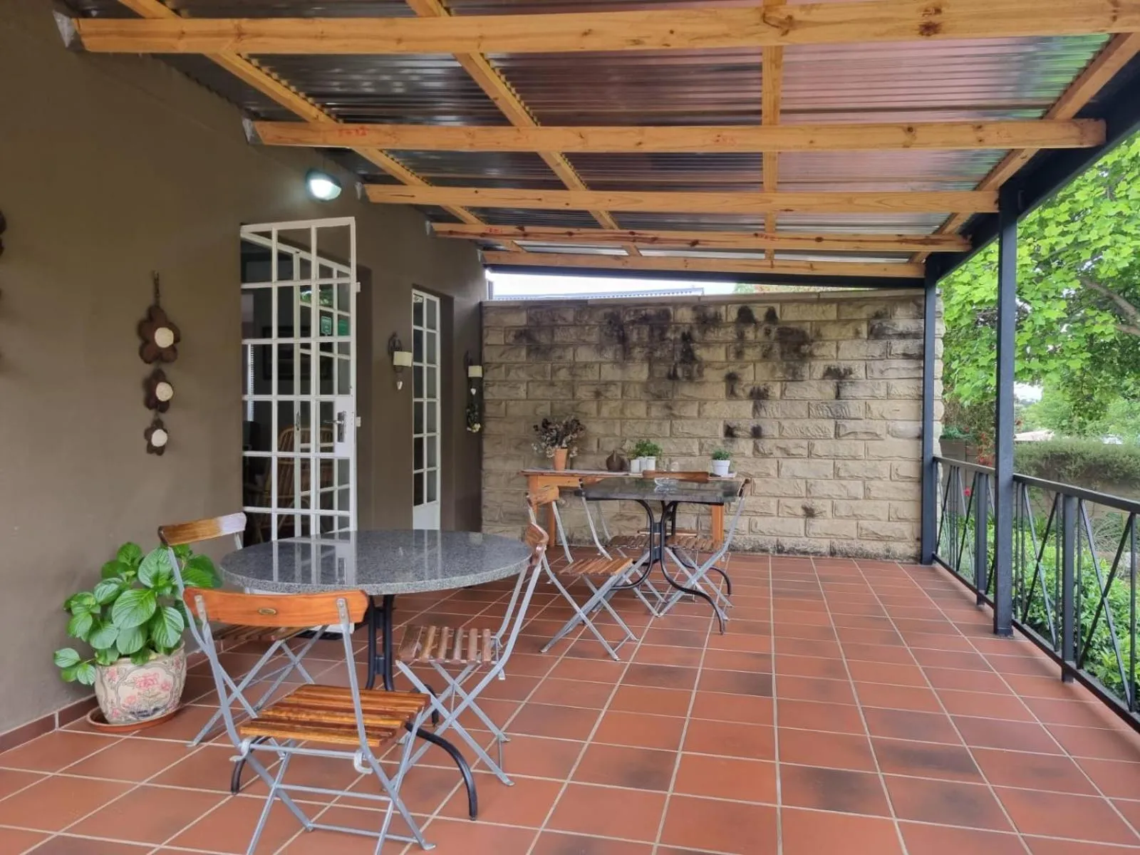 Property building in 36 On Boom B&B