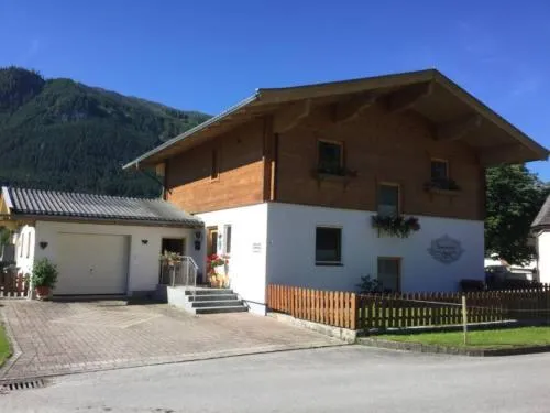 Property building in Wagnerhäusl