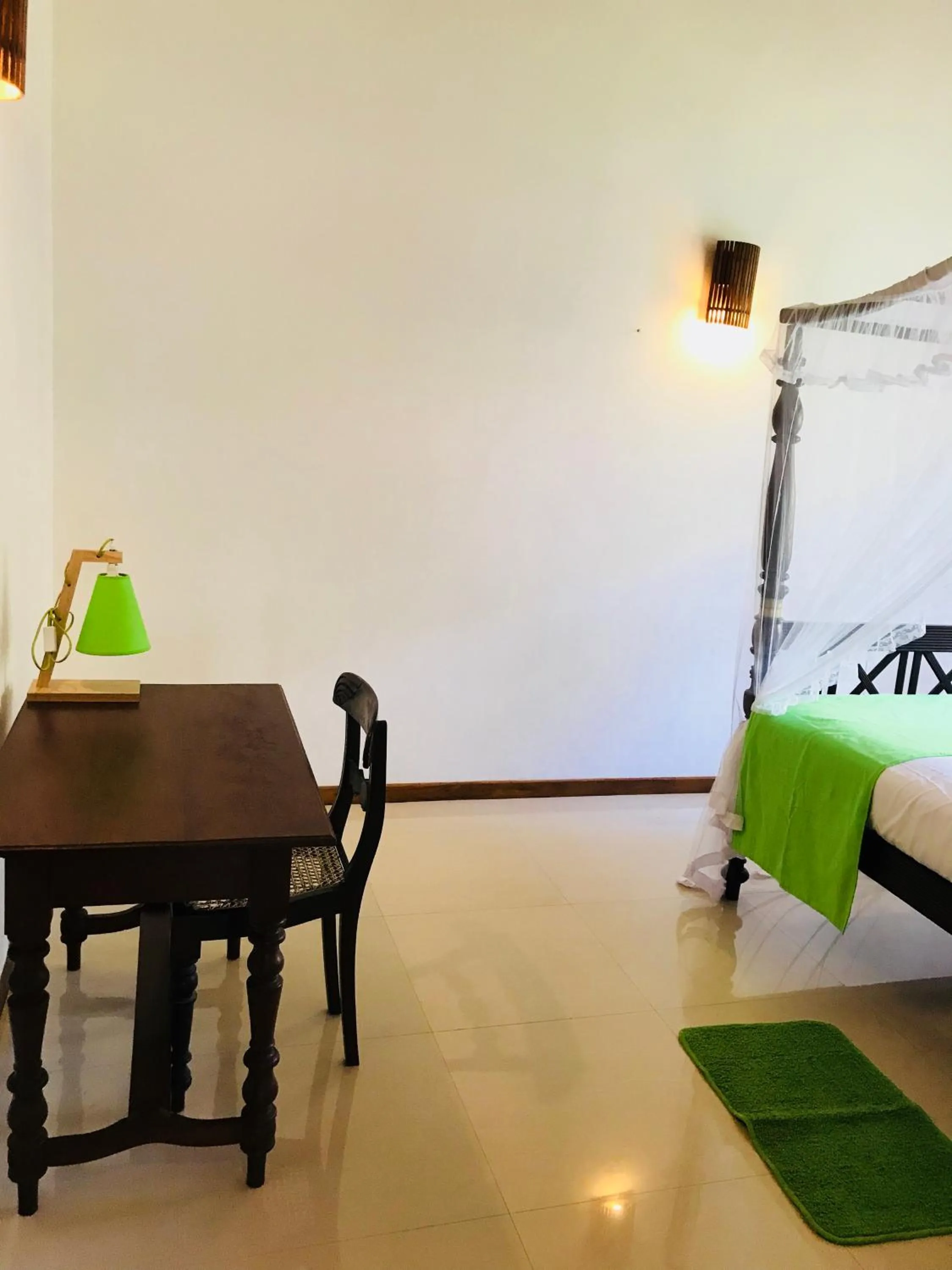 Budget Double Room - single occupancy in Neli guests house