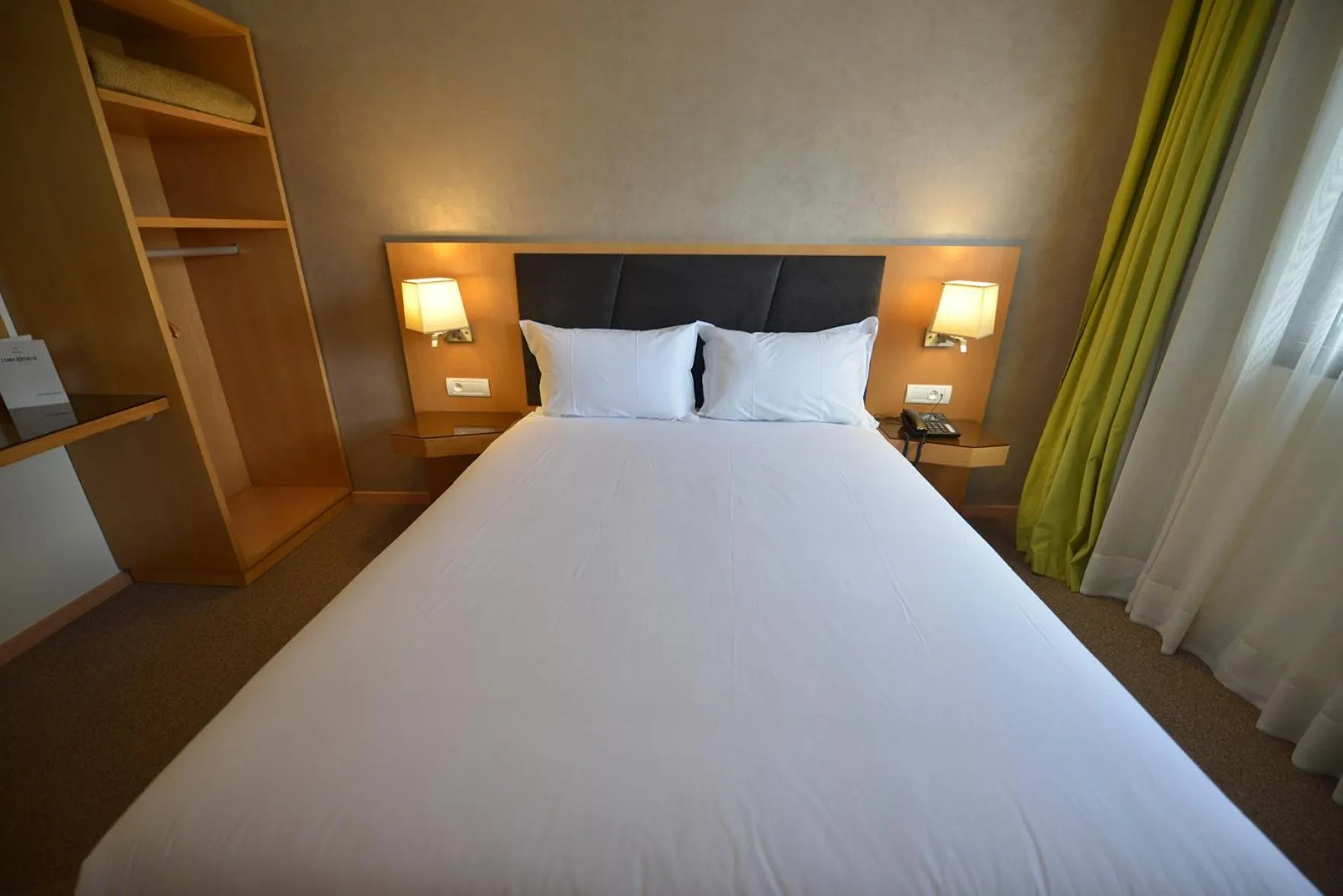 Bed in Annakhil Hotel