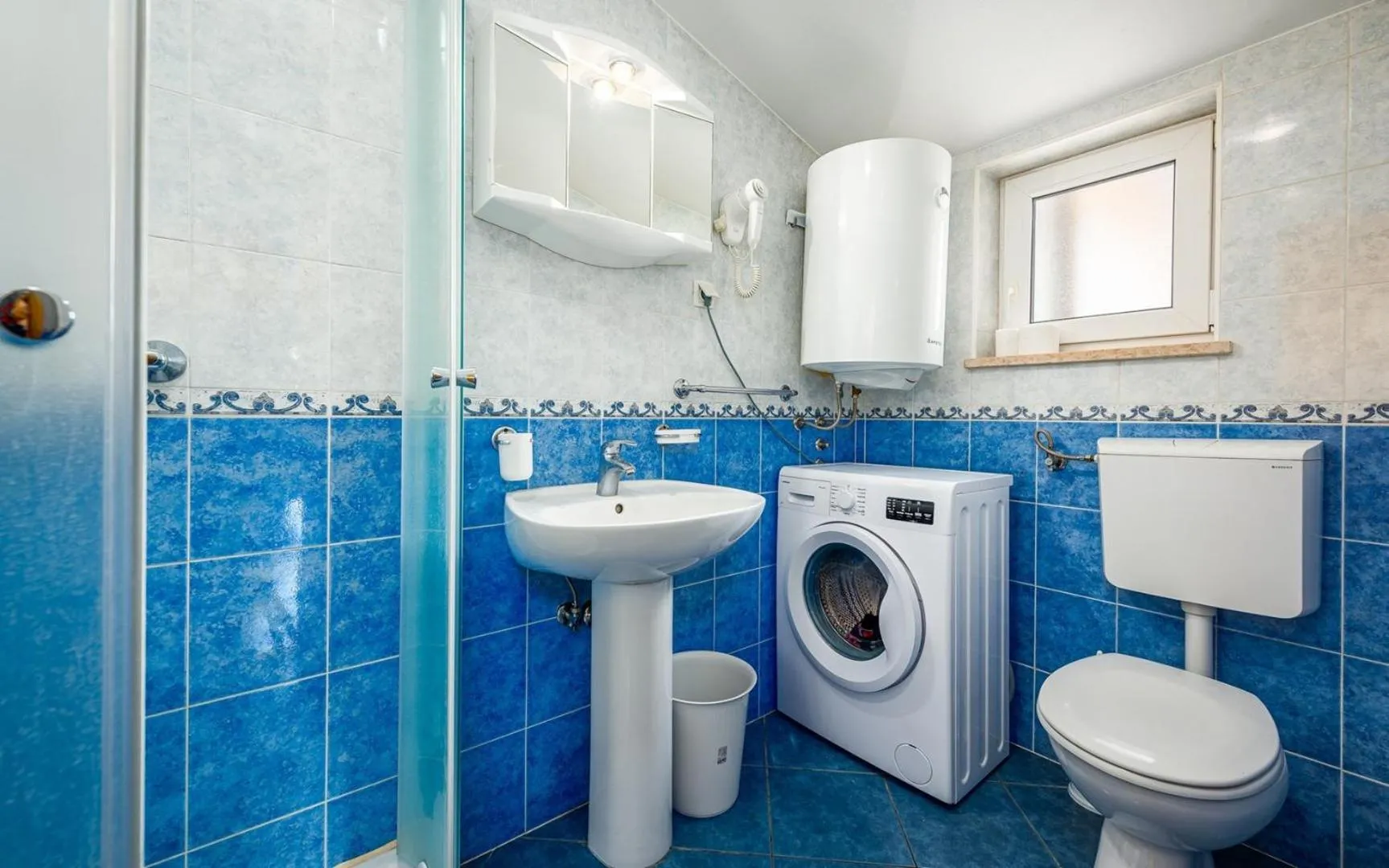 Bathroom in ALEKS house with apartments