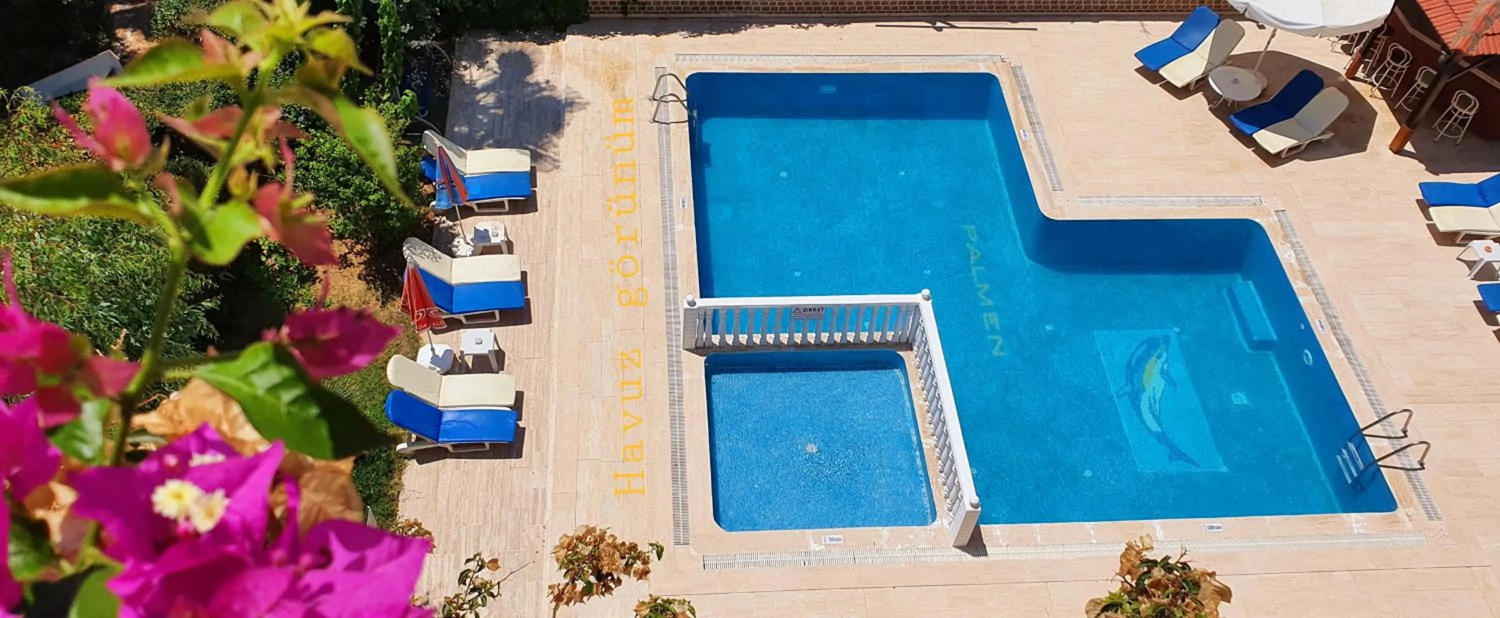 Pool view in Palmen Apart Hotel