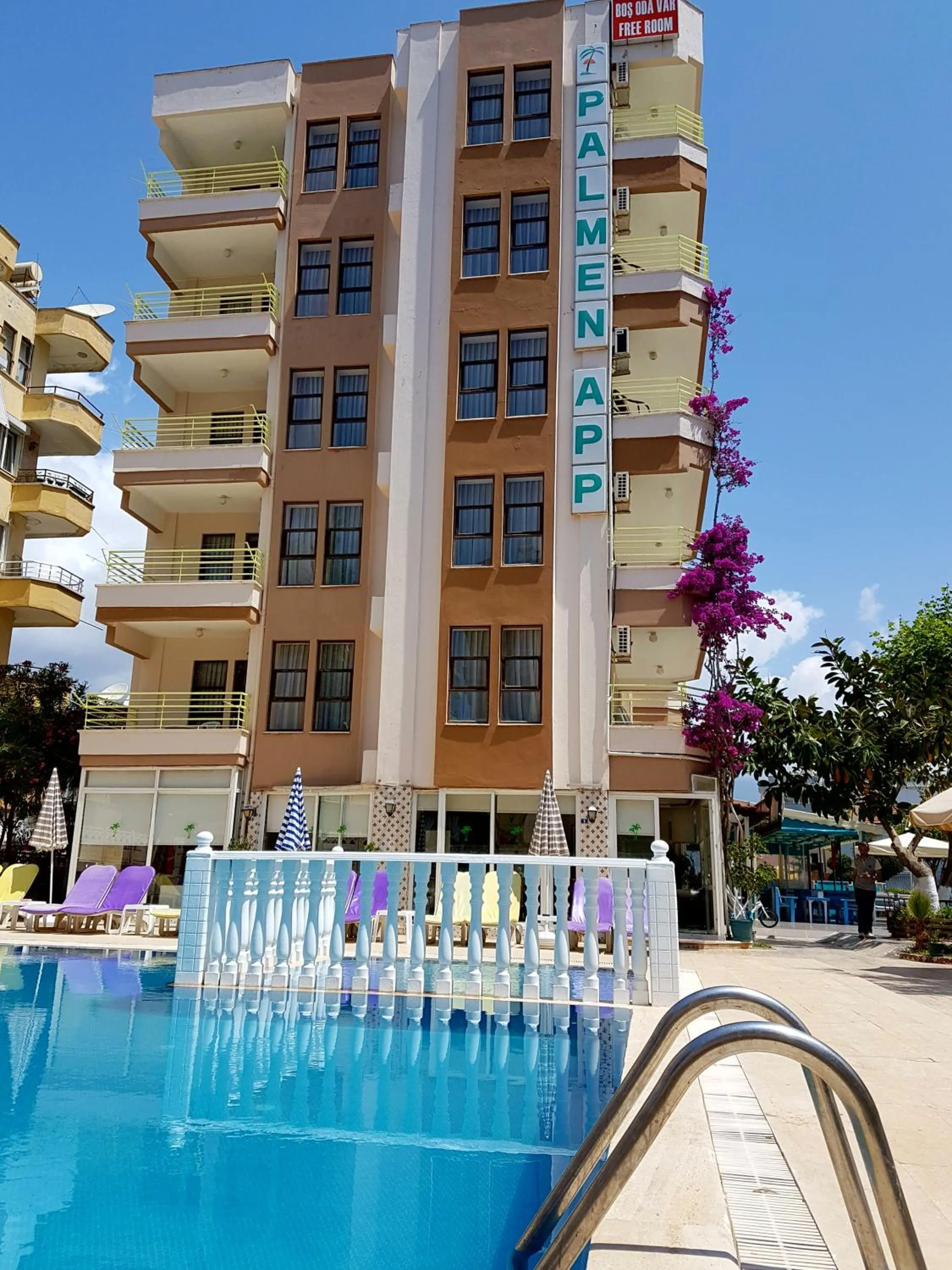 Facade/entrance in Palmen Apart Hotel