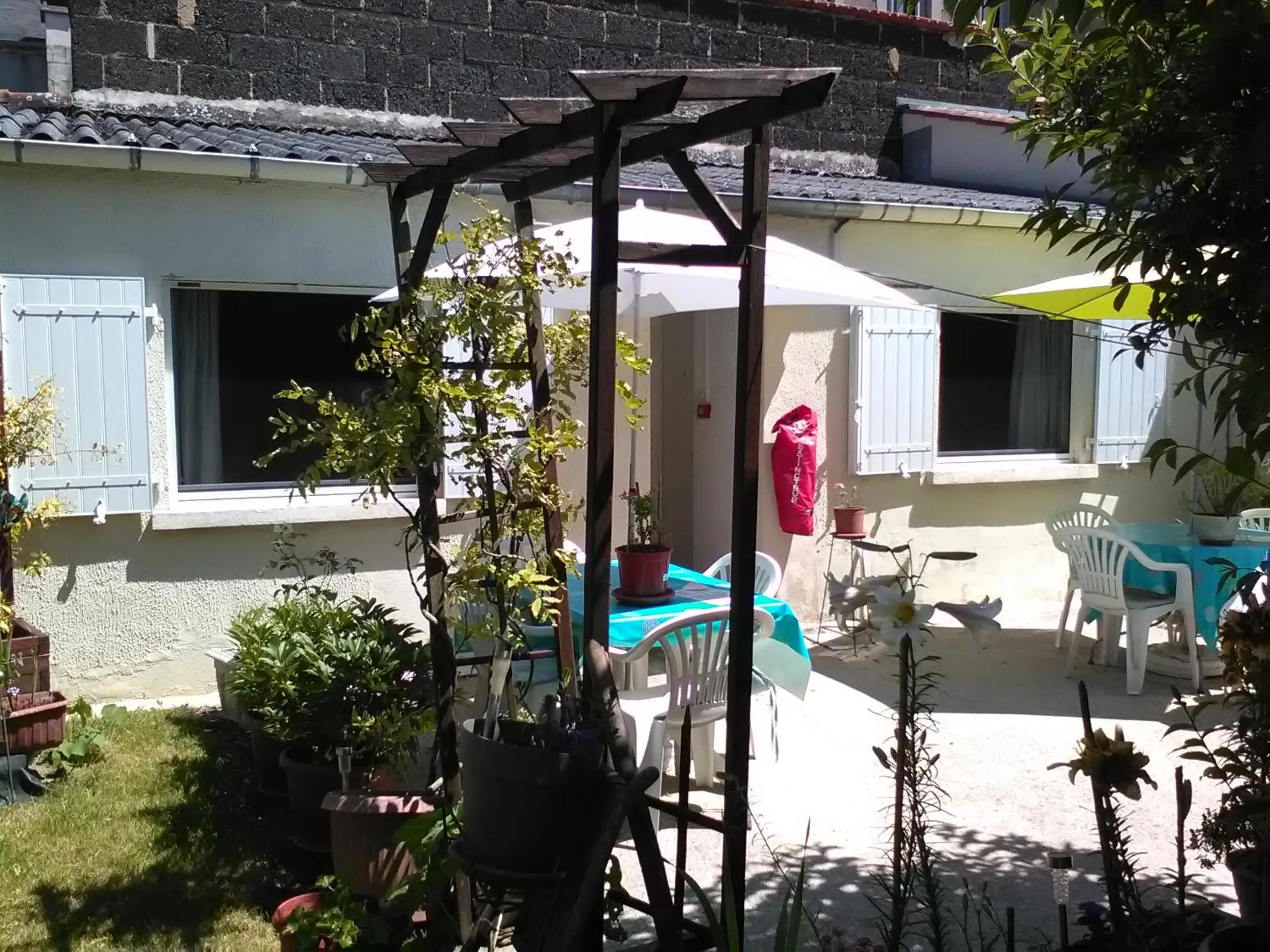 Patio in Le Parisien