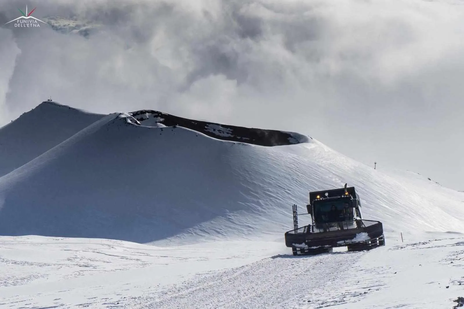 Day in B&B BOUTIQUE DI CHARME "ETNA-RELAX-NATURA"