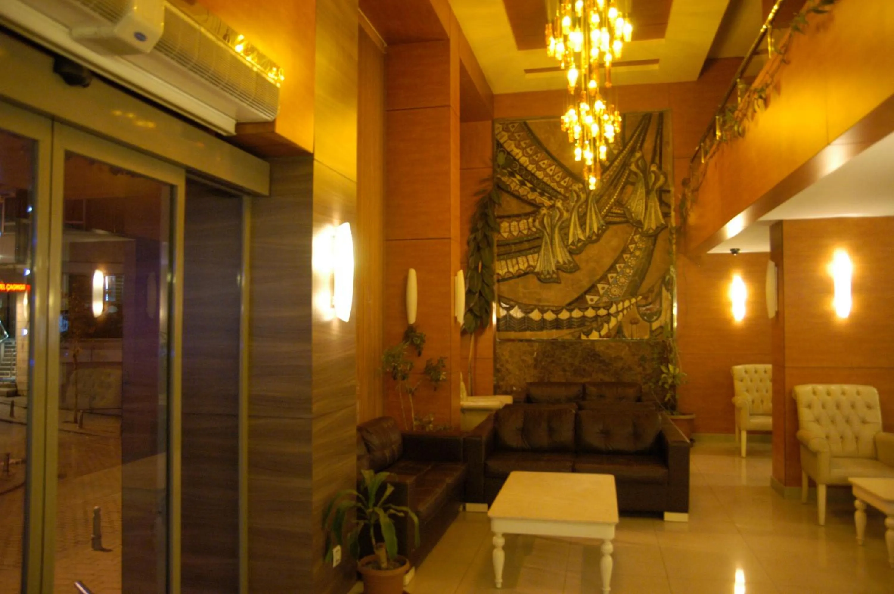 Lobby or reception in Merdan Hotel