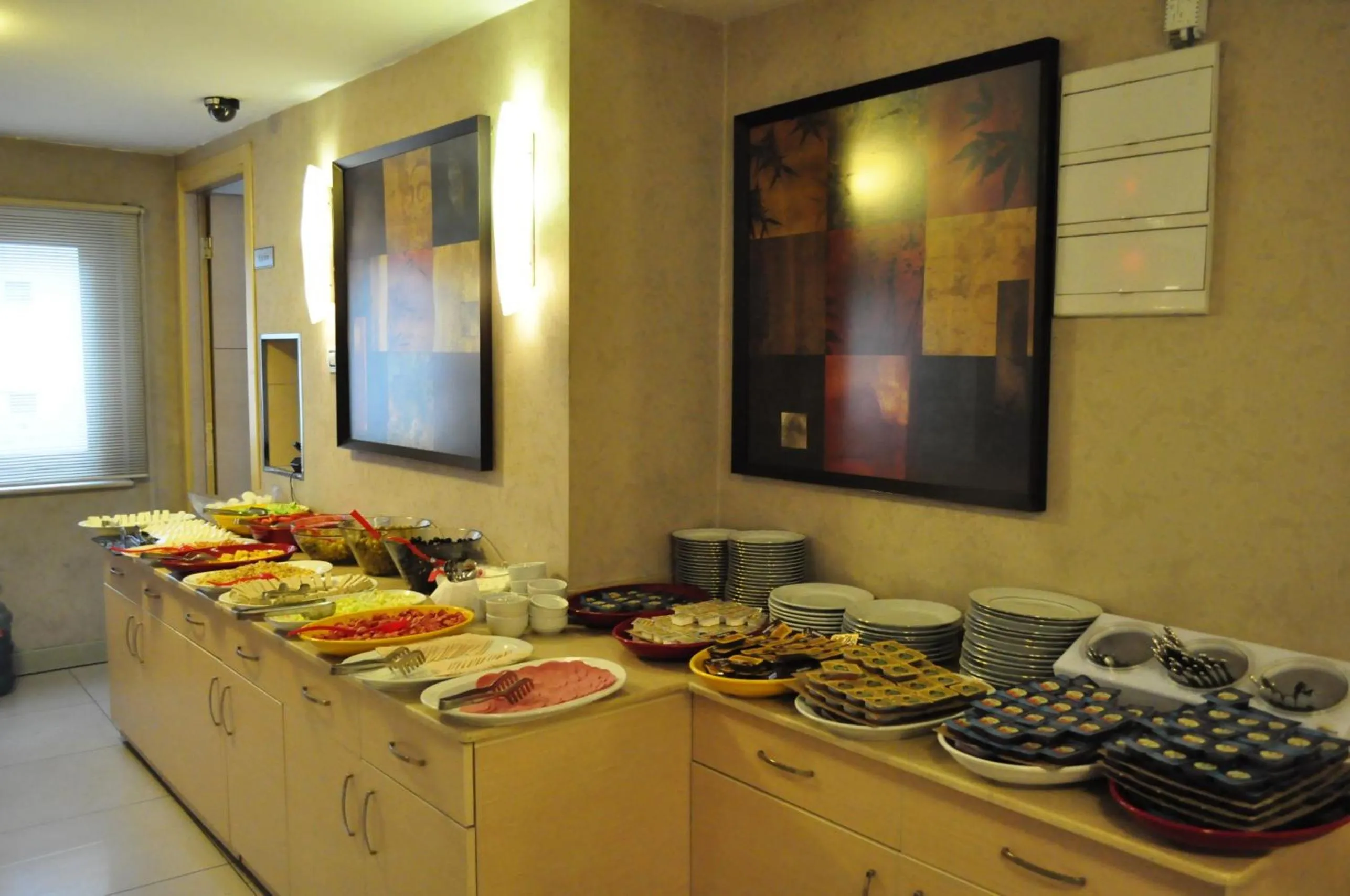Food and drinks in Merdan Hotel