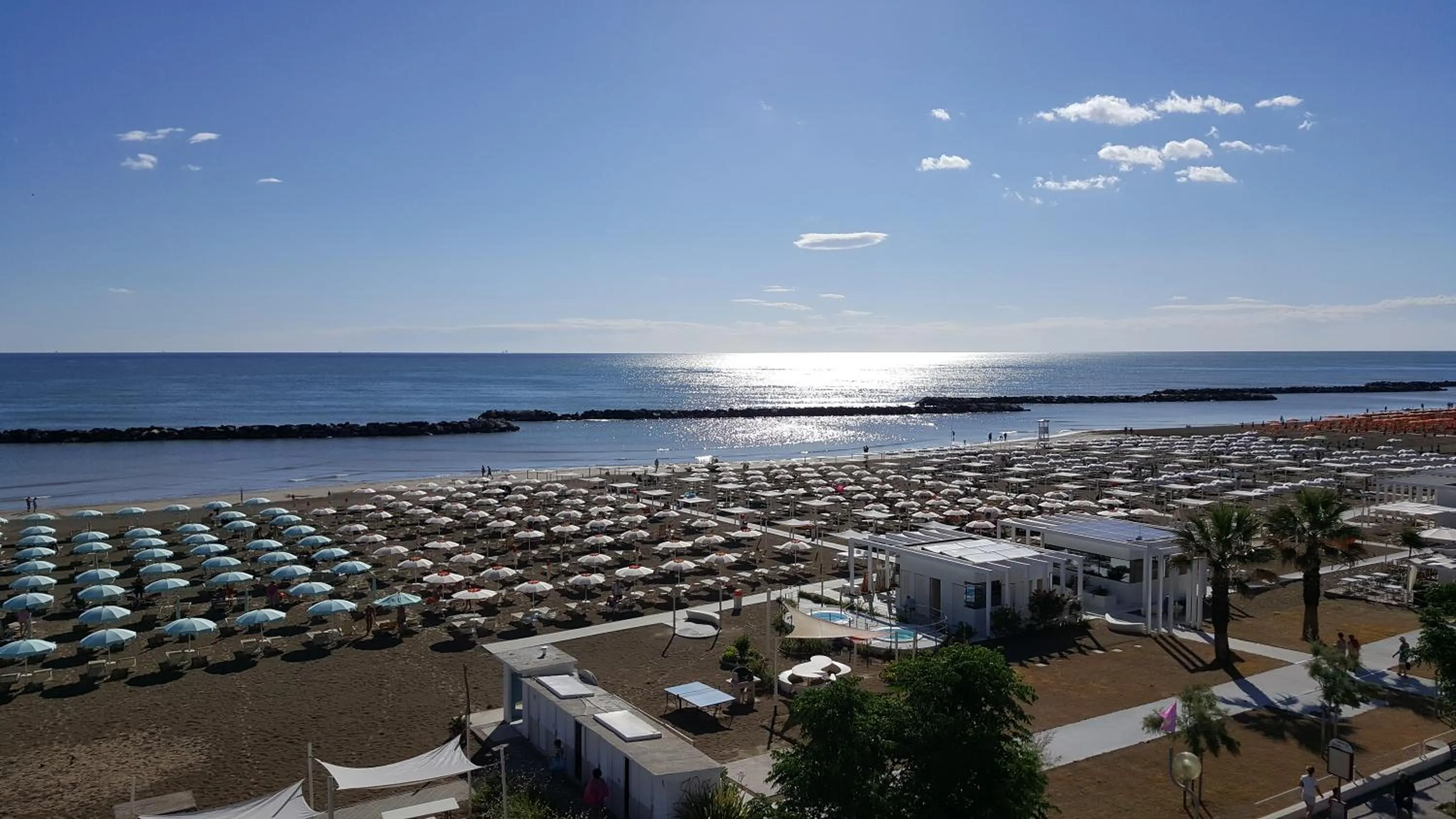 Beach in Gimmi Hotel